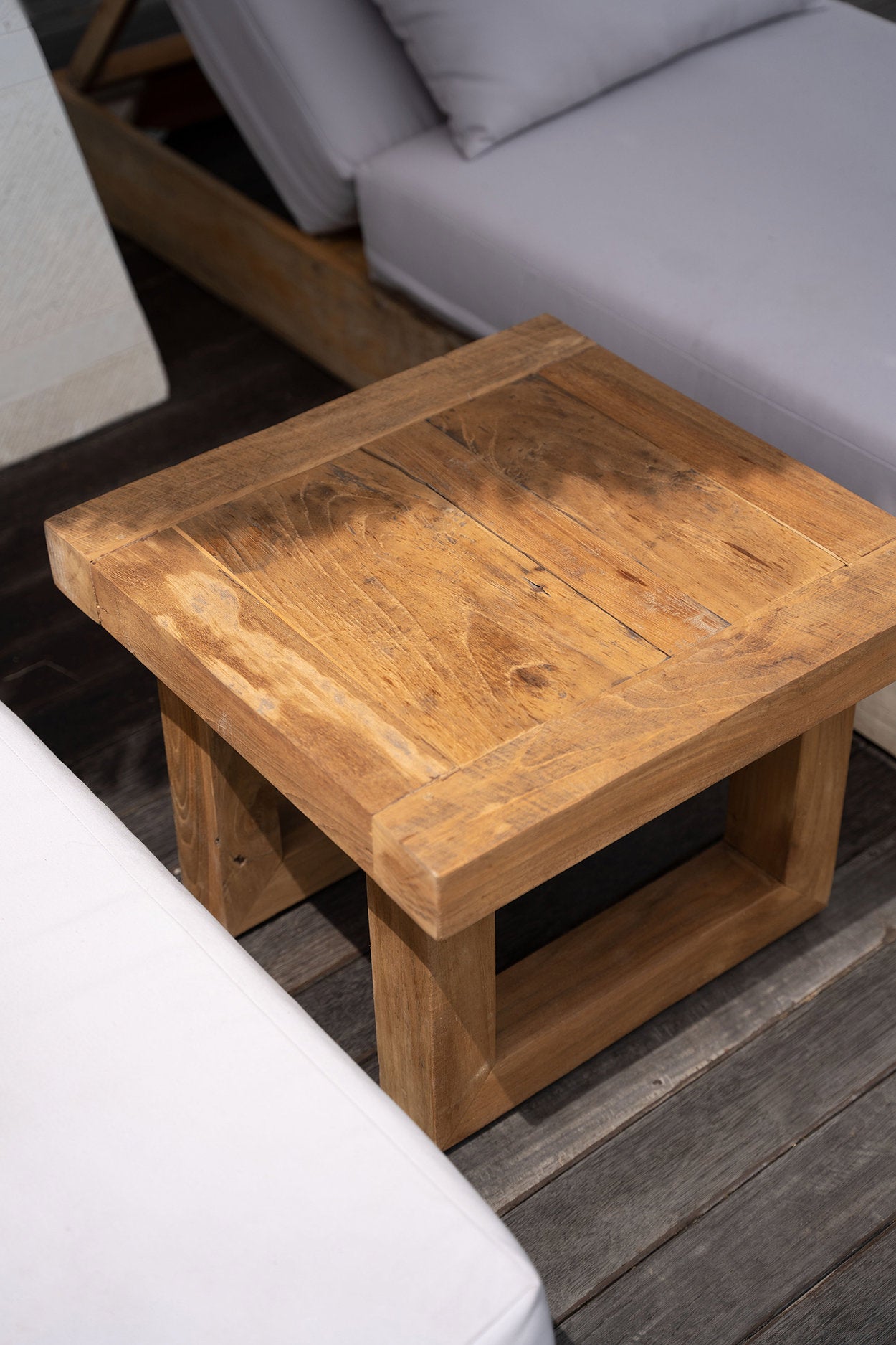 Teak wood side table Natural
