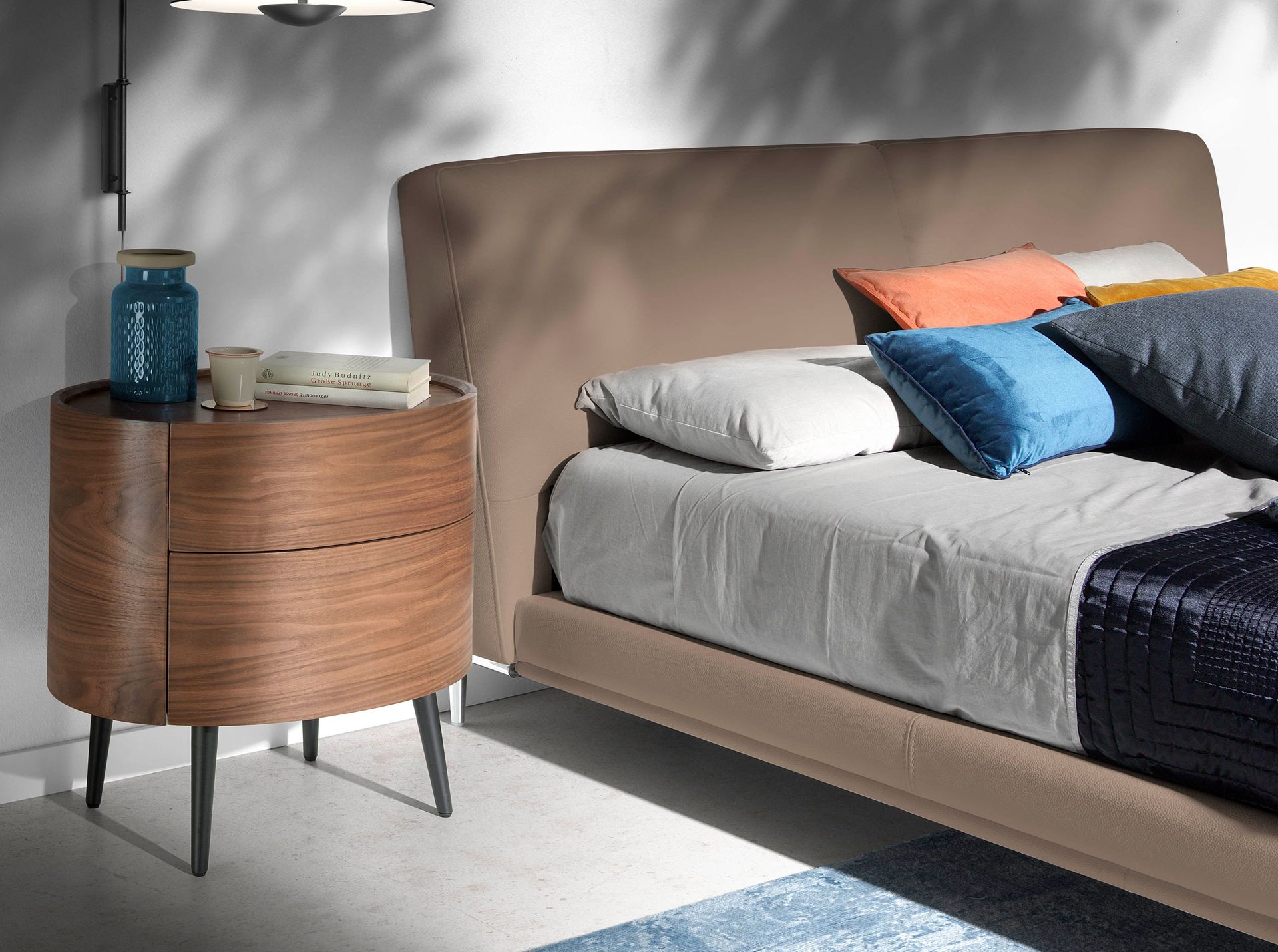 Bedside table walnut and black steel 7074