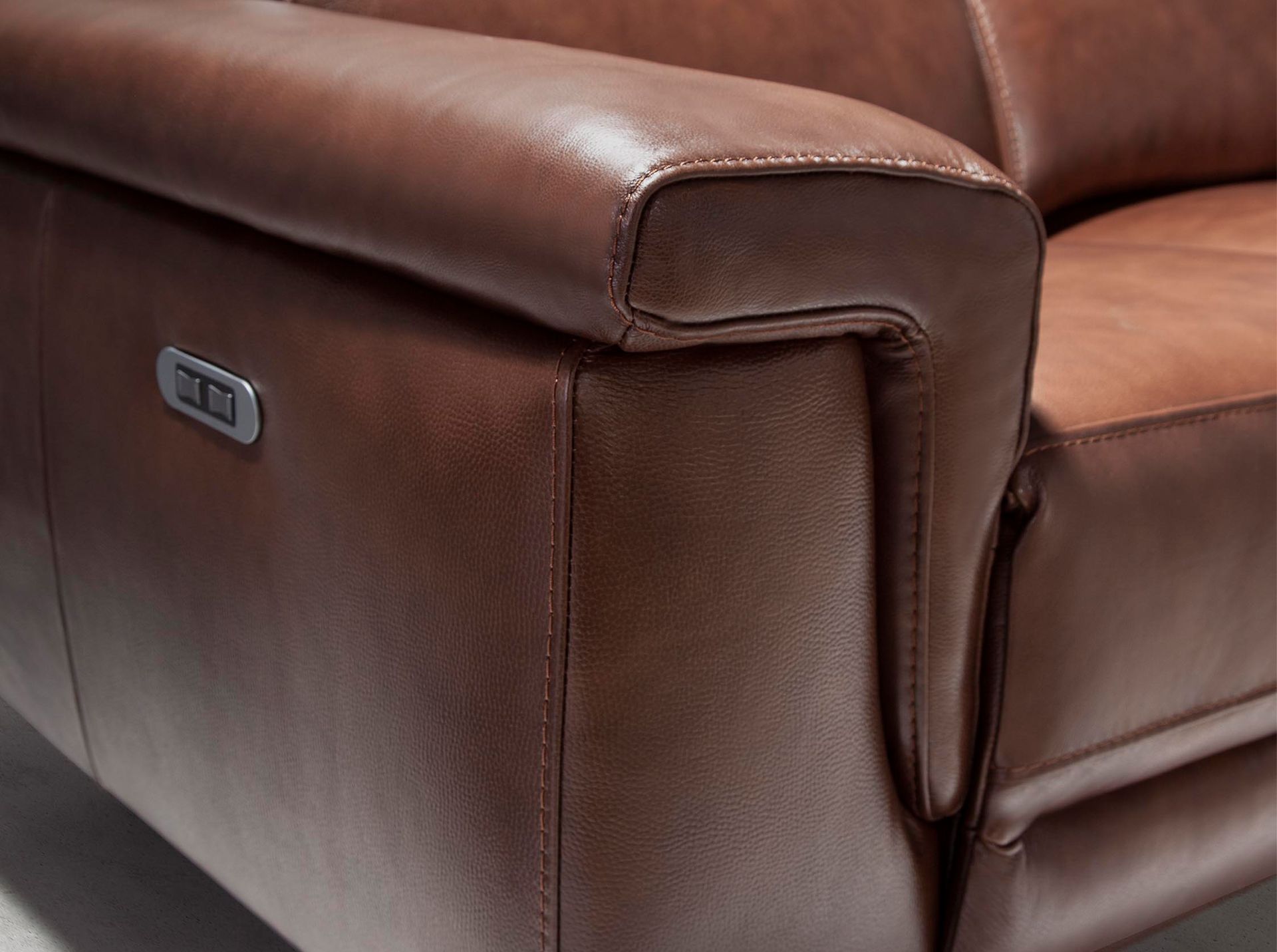 3 seater relaxation sofa in brown leather 6117