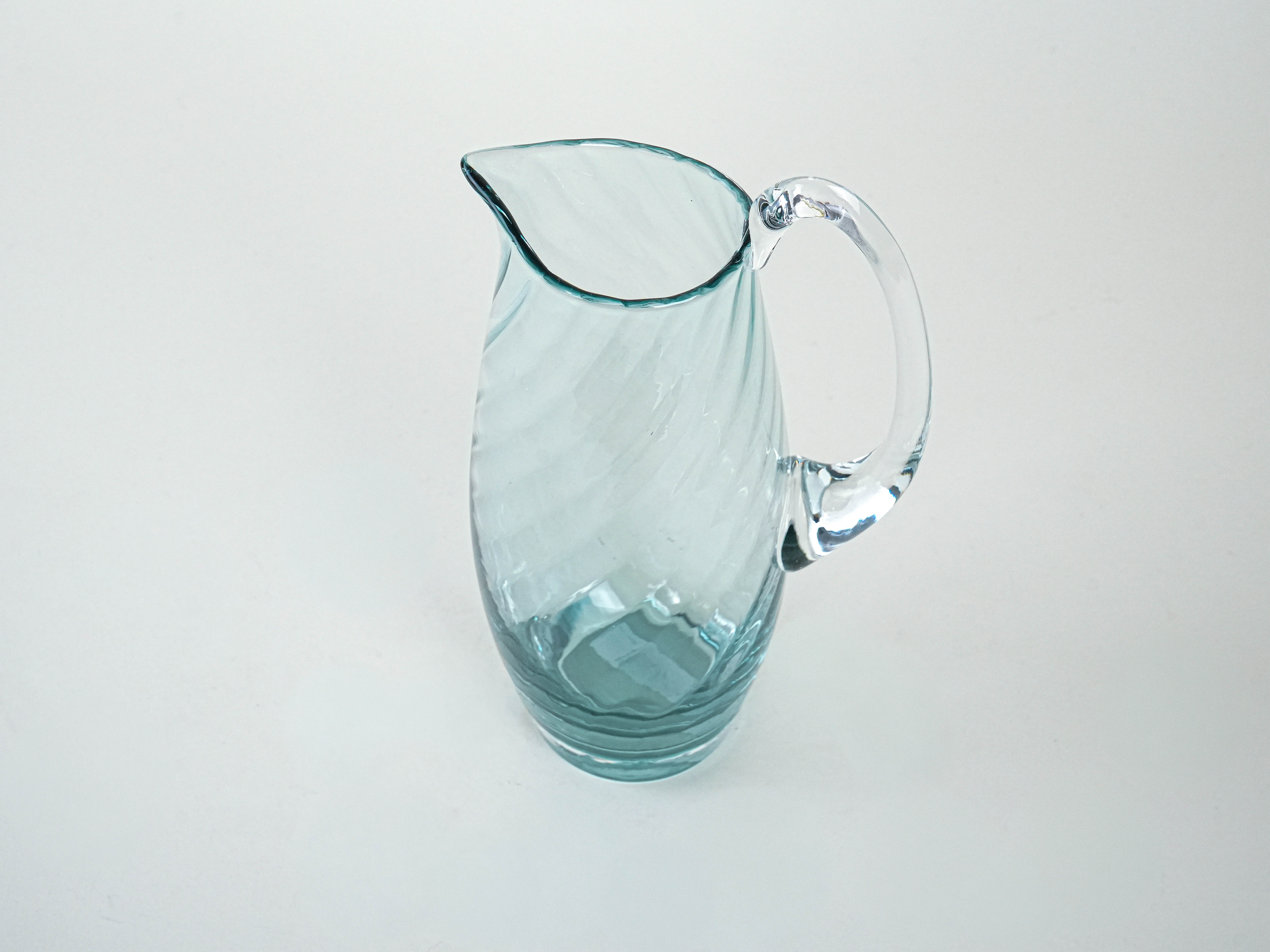 Caraffa in vetro azzurro anni '70