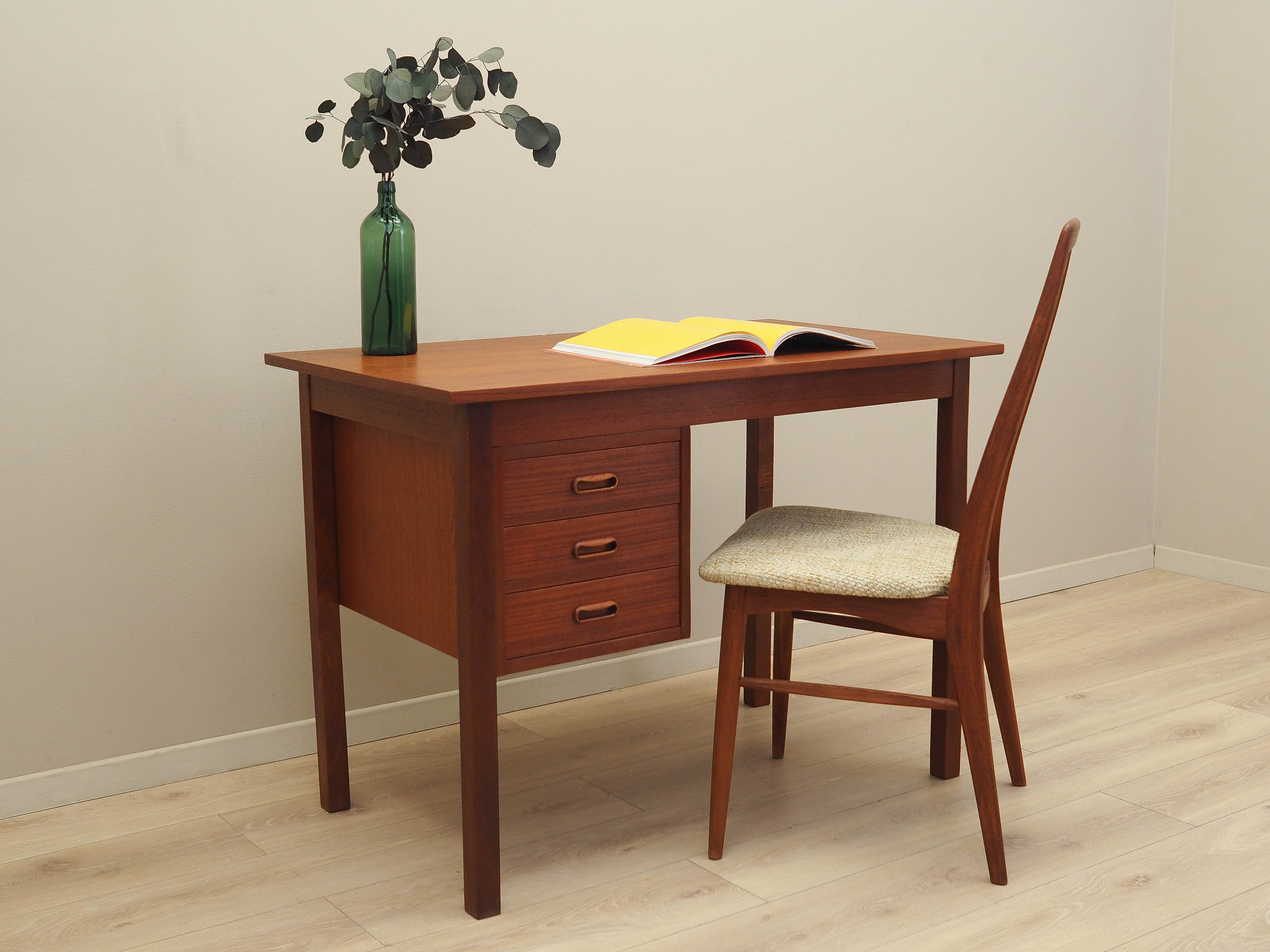 Teak-Schreibtisch Braun 1970er Jahre