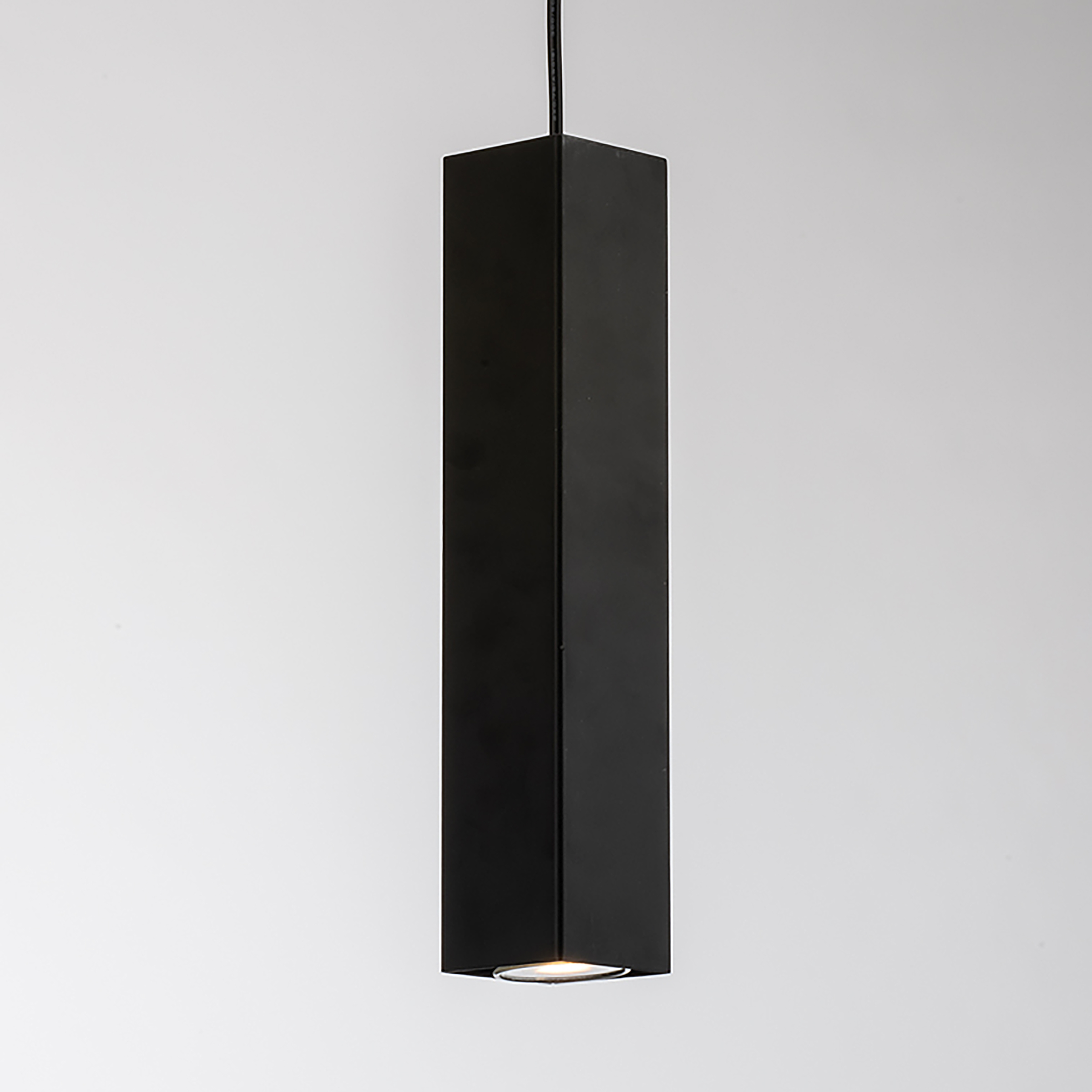 1-Light Fluke Type D Pendant Light Aluminium Black