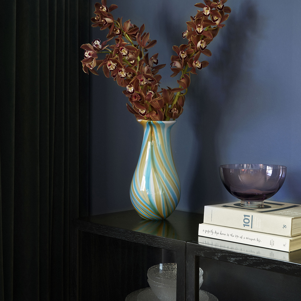 Museum Console Table Black