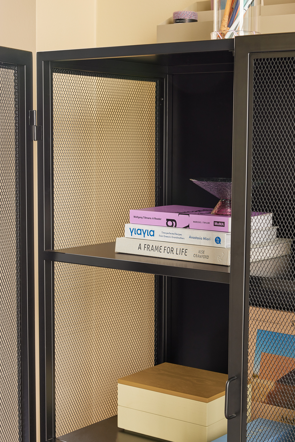 Edge Cabinet Double Black