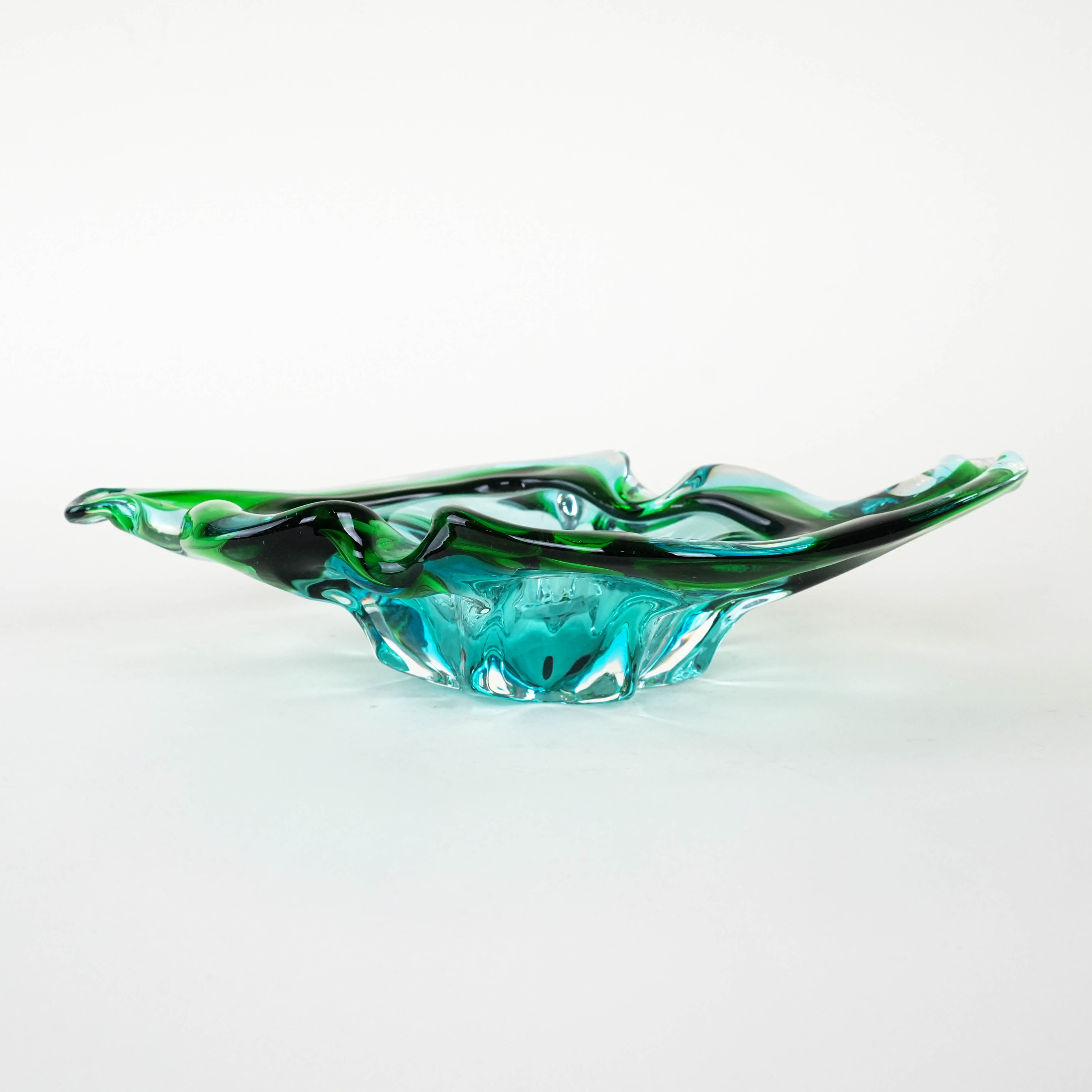 Platte Murano-Glas Grün 1960er Jahre