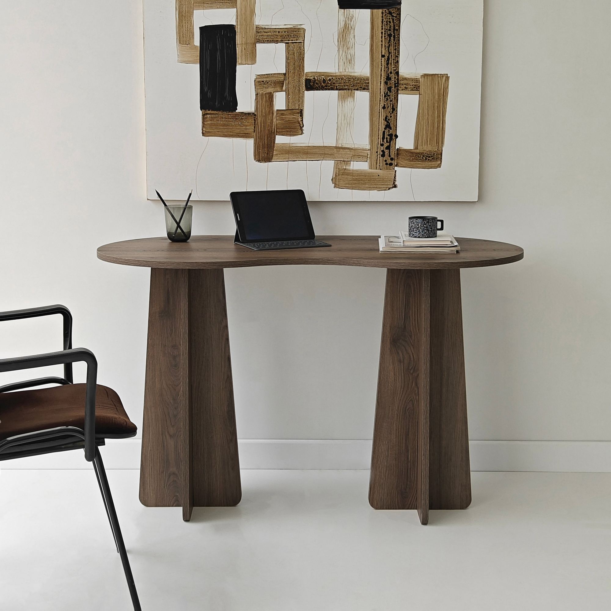 Infini Table Walnut