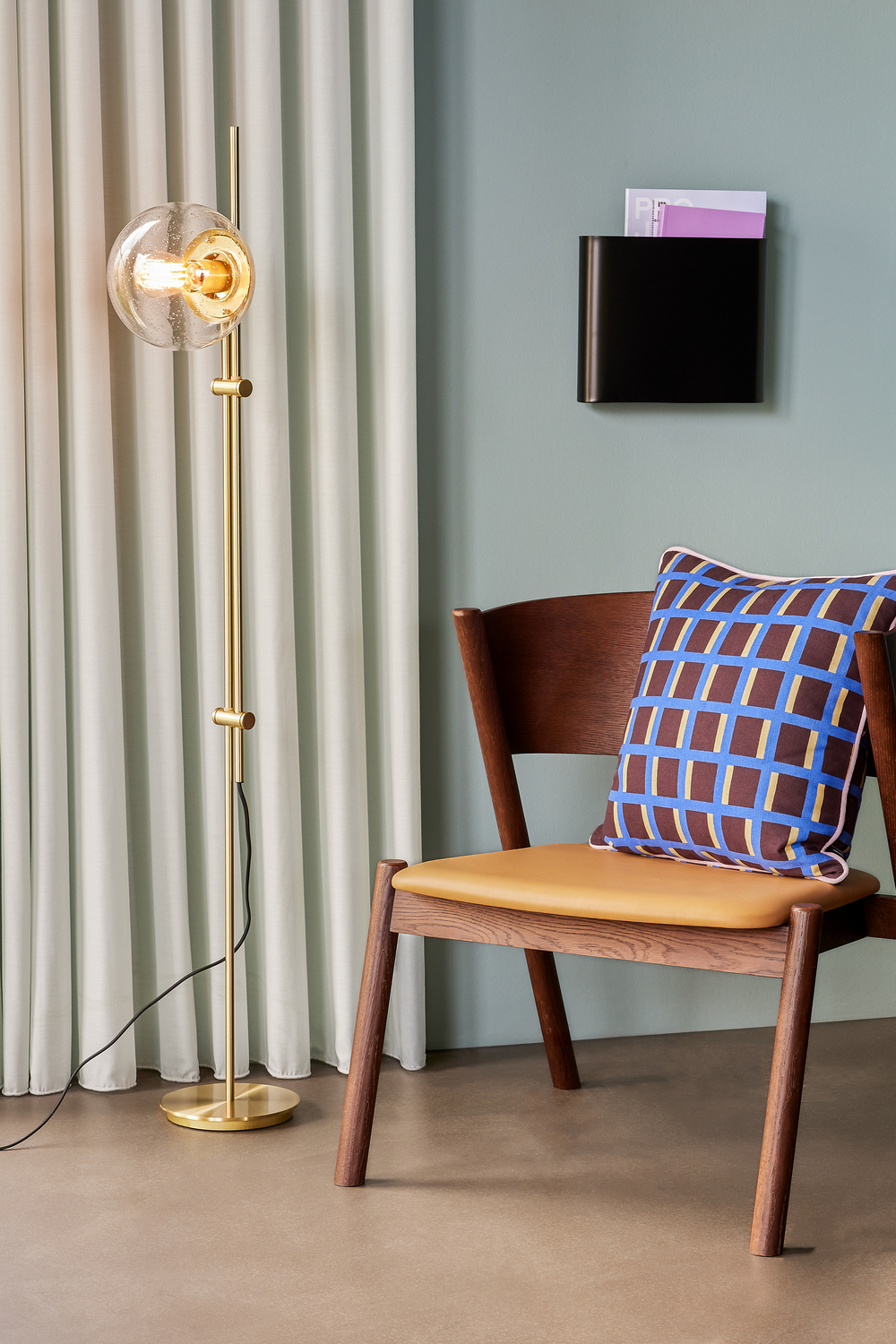 Bubble Floor Lamp Brass-colored