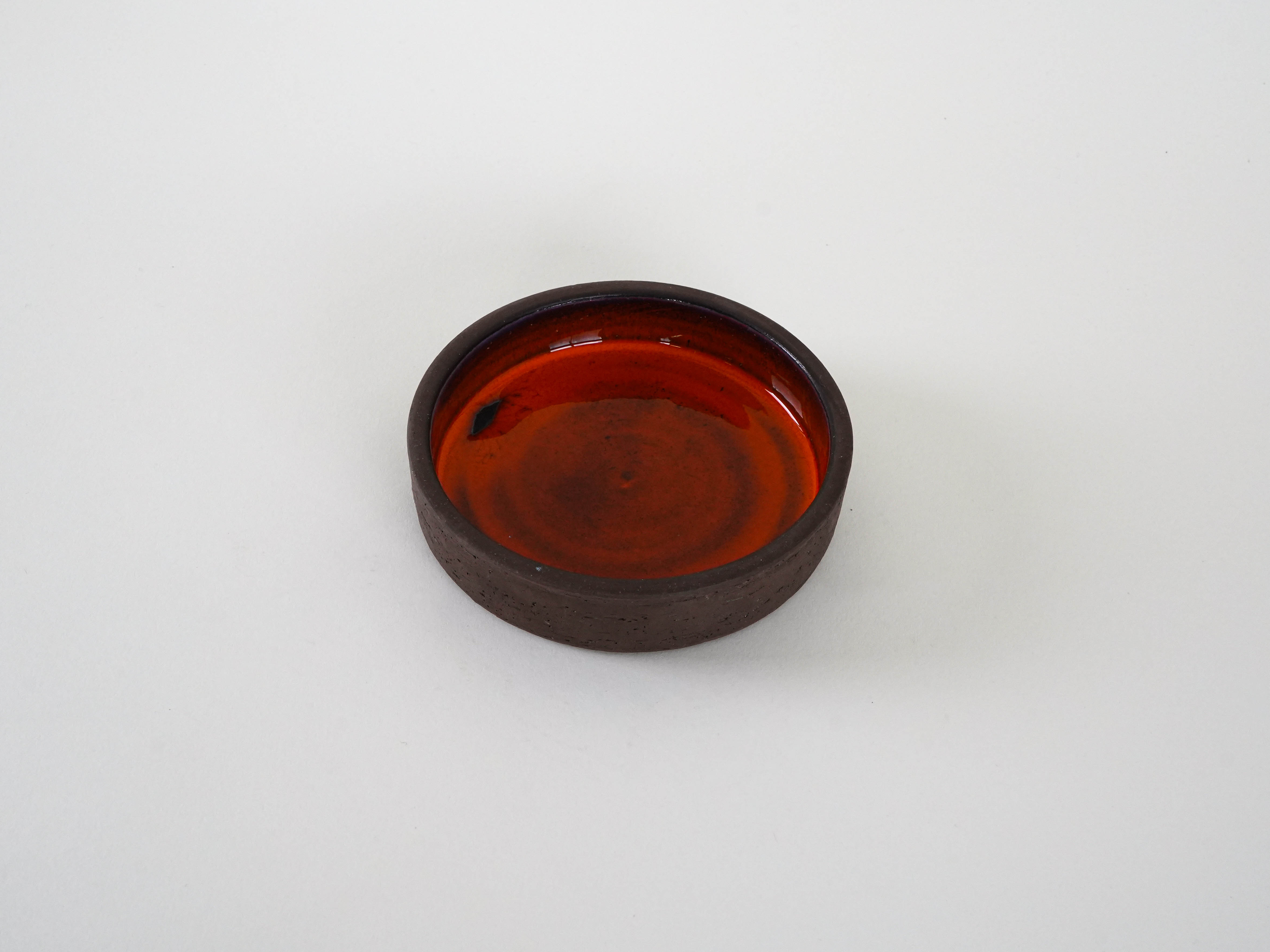 Ceramic bowl Red
