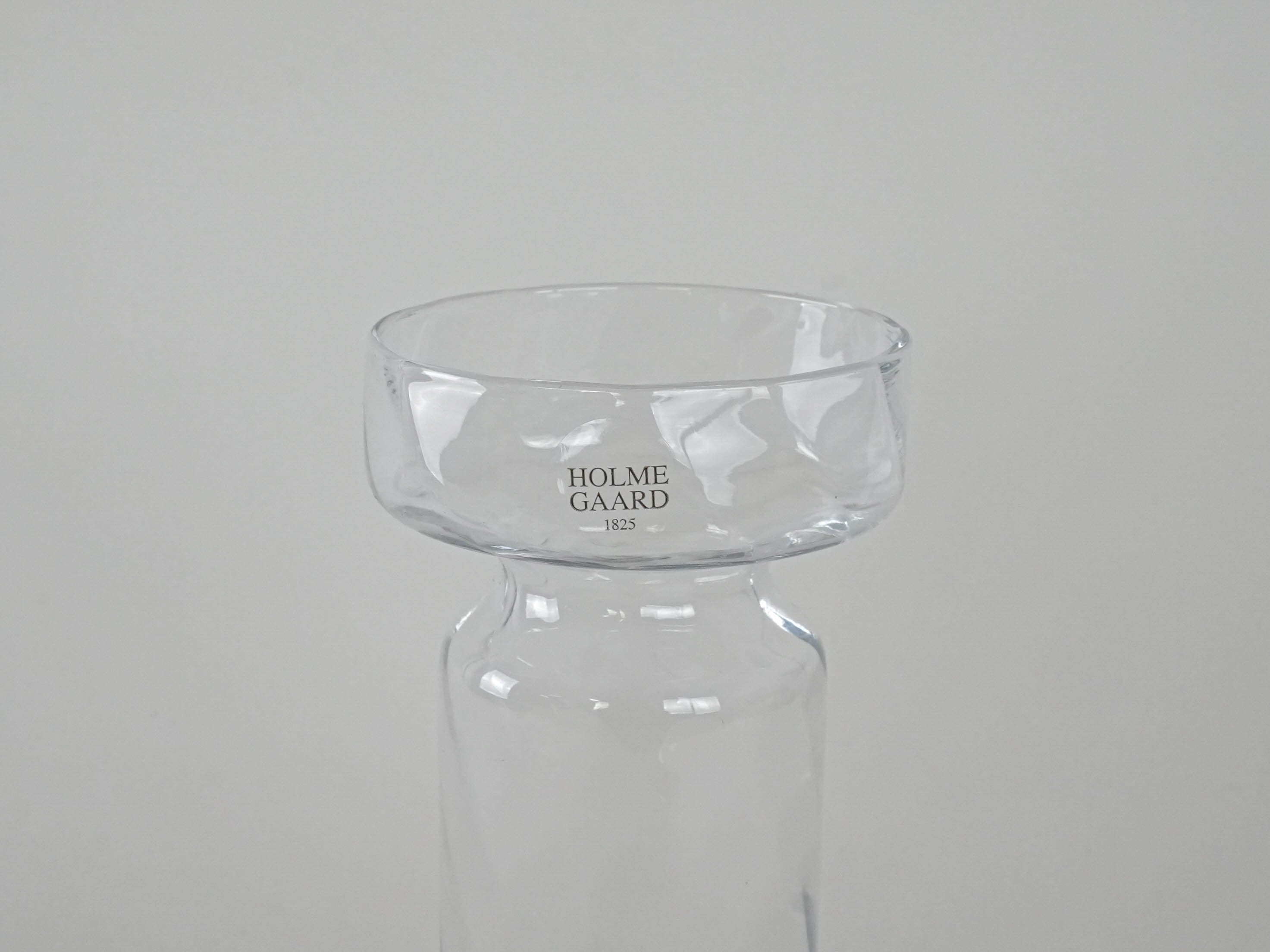 Glass vase Transparent