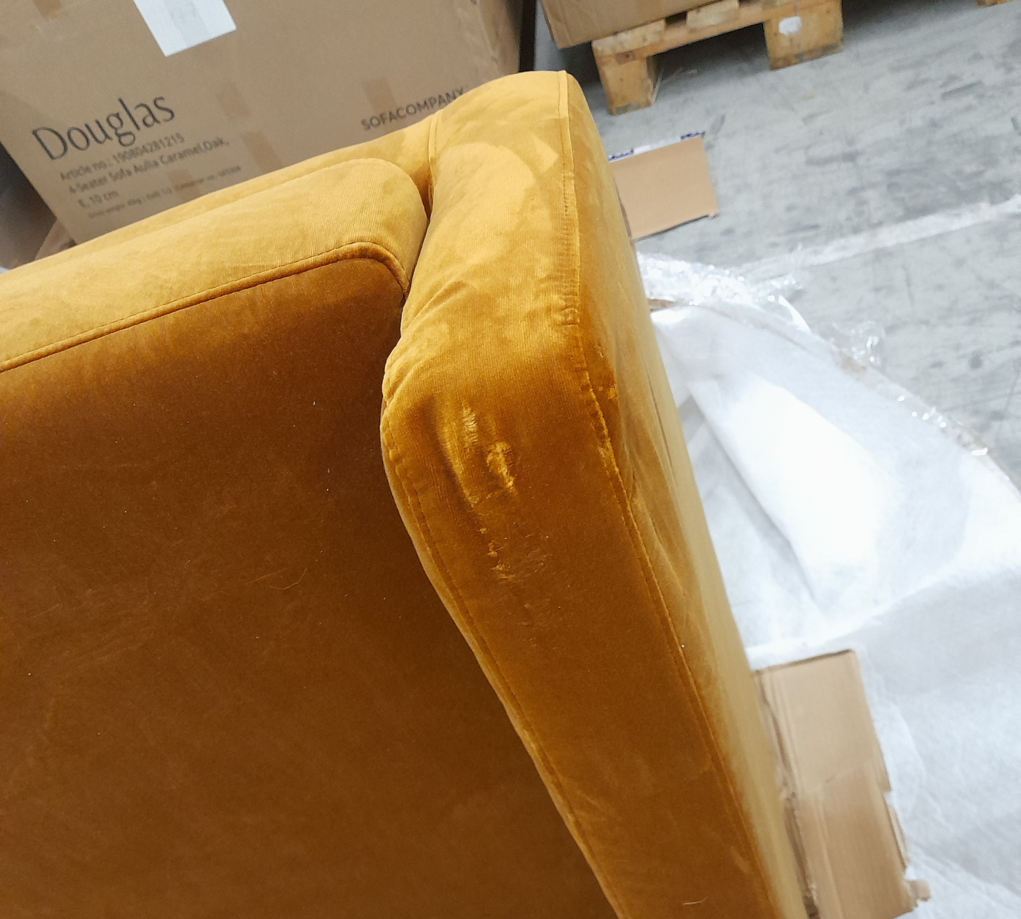 Astha 3-Sitzer Sofa Velours Matt Amber
