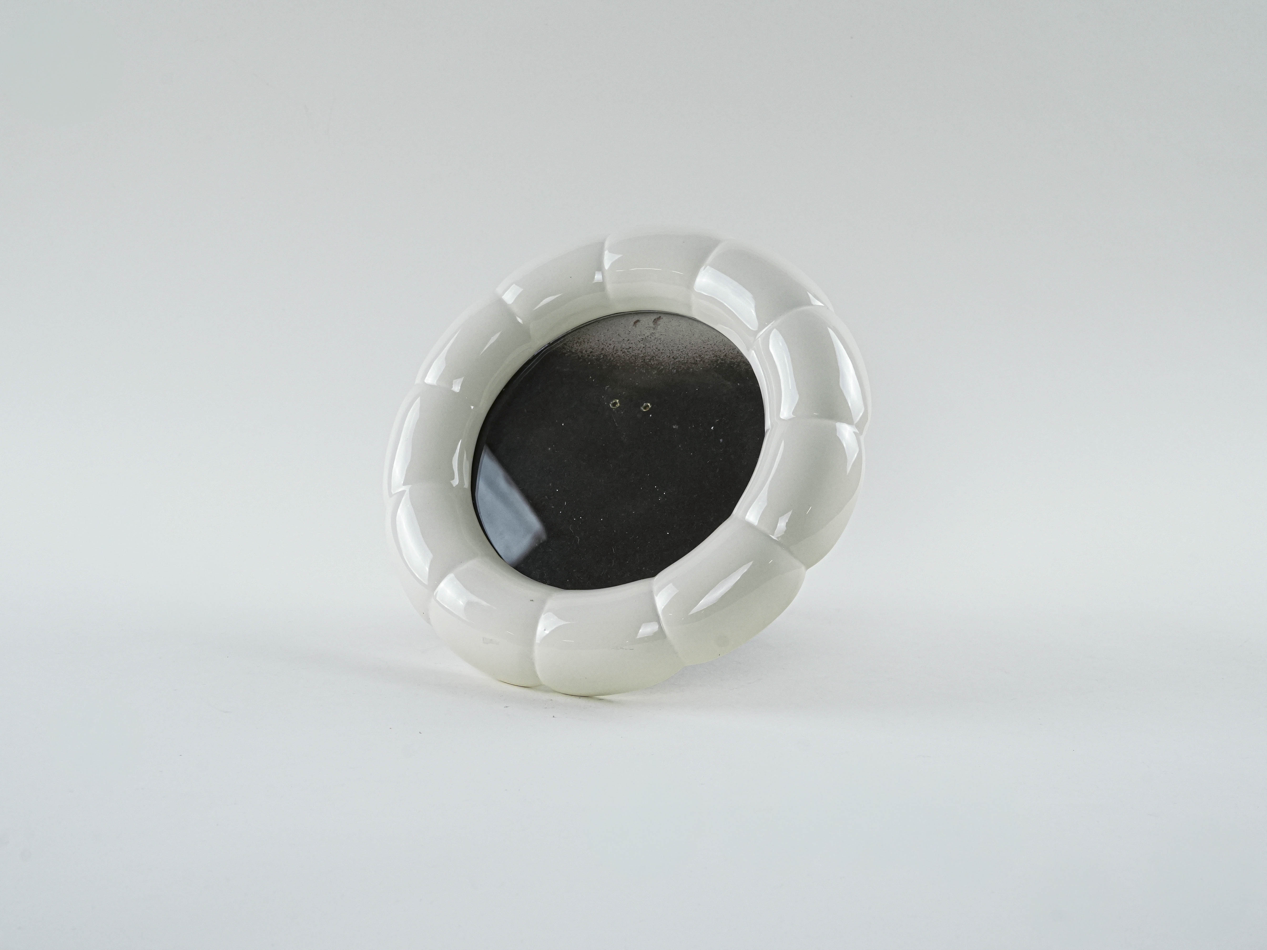 Porcelain frame Cream 1970s