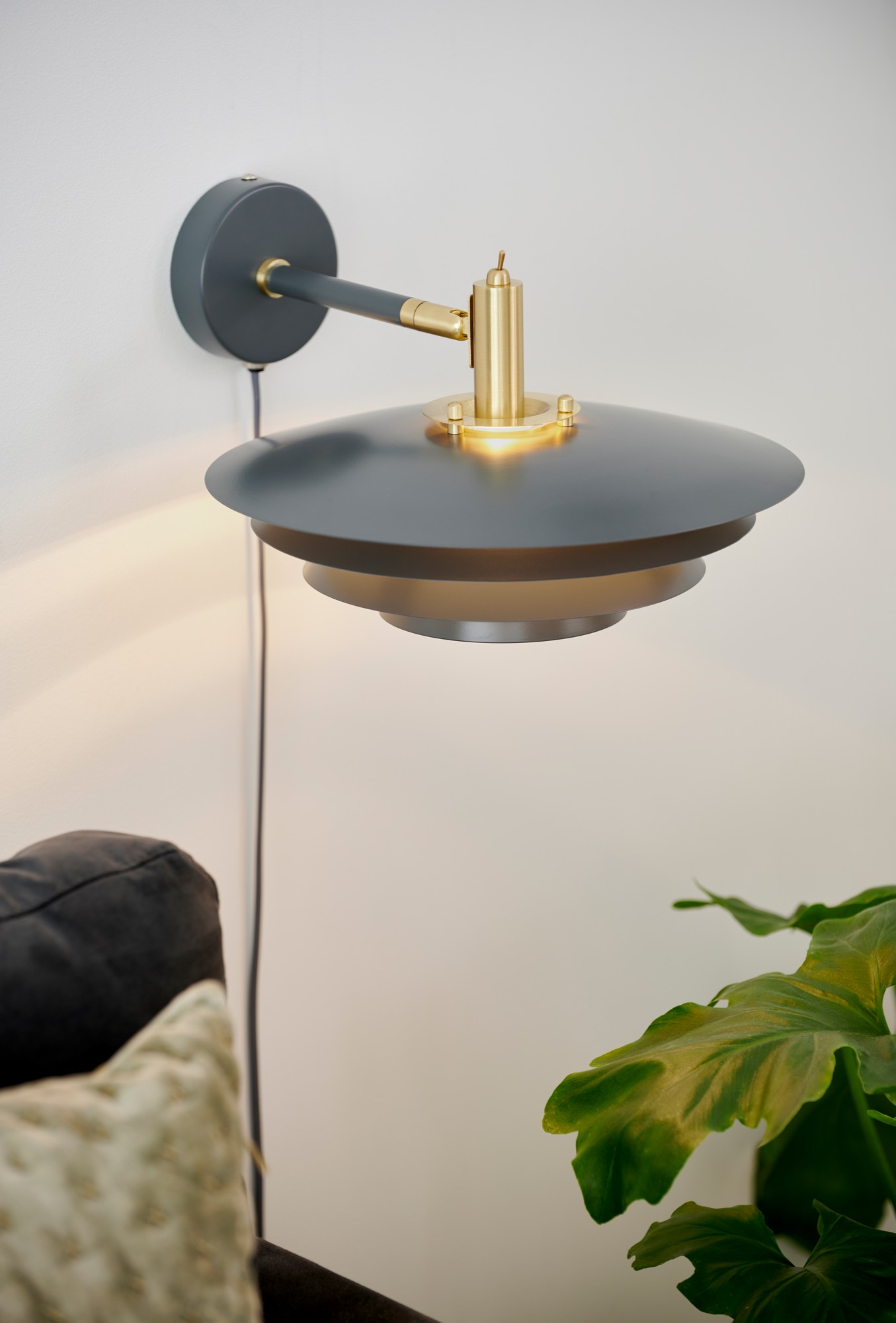 Brittany Wall Lamp Gray