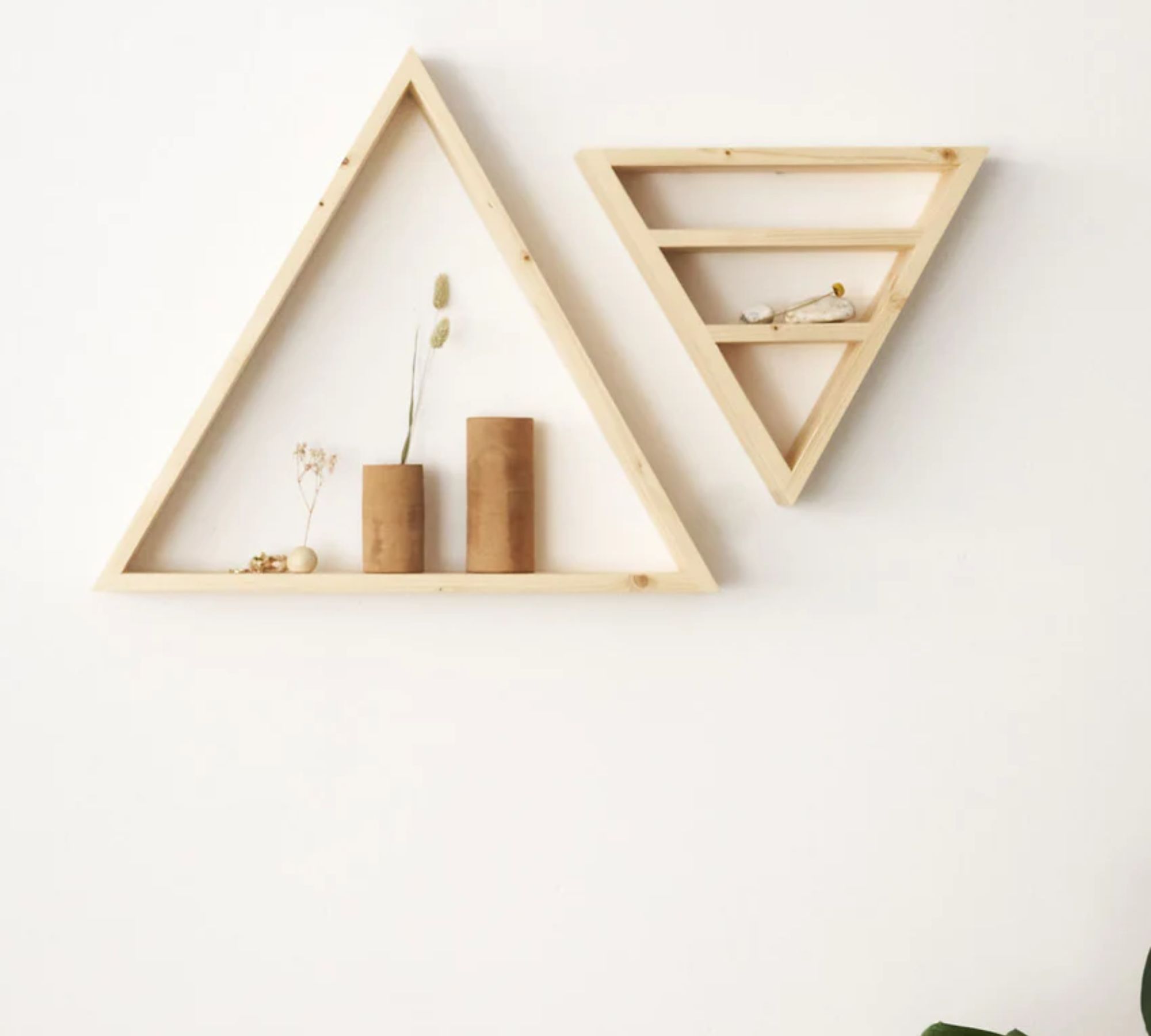 Dreieckiges Regal Zwei Regalbretter Holz Kiefer | Hannun