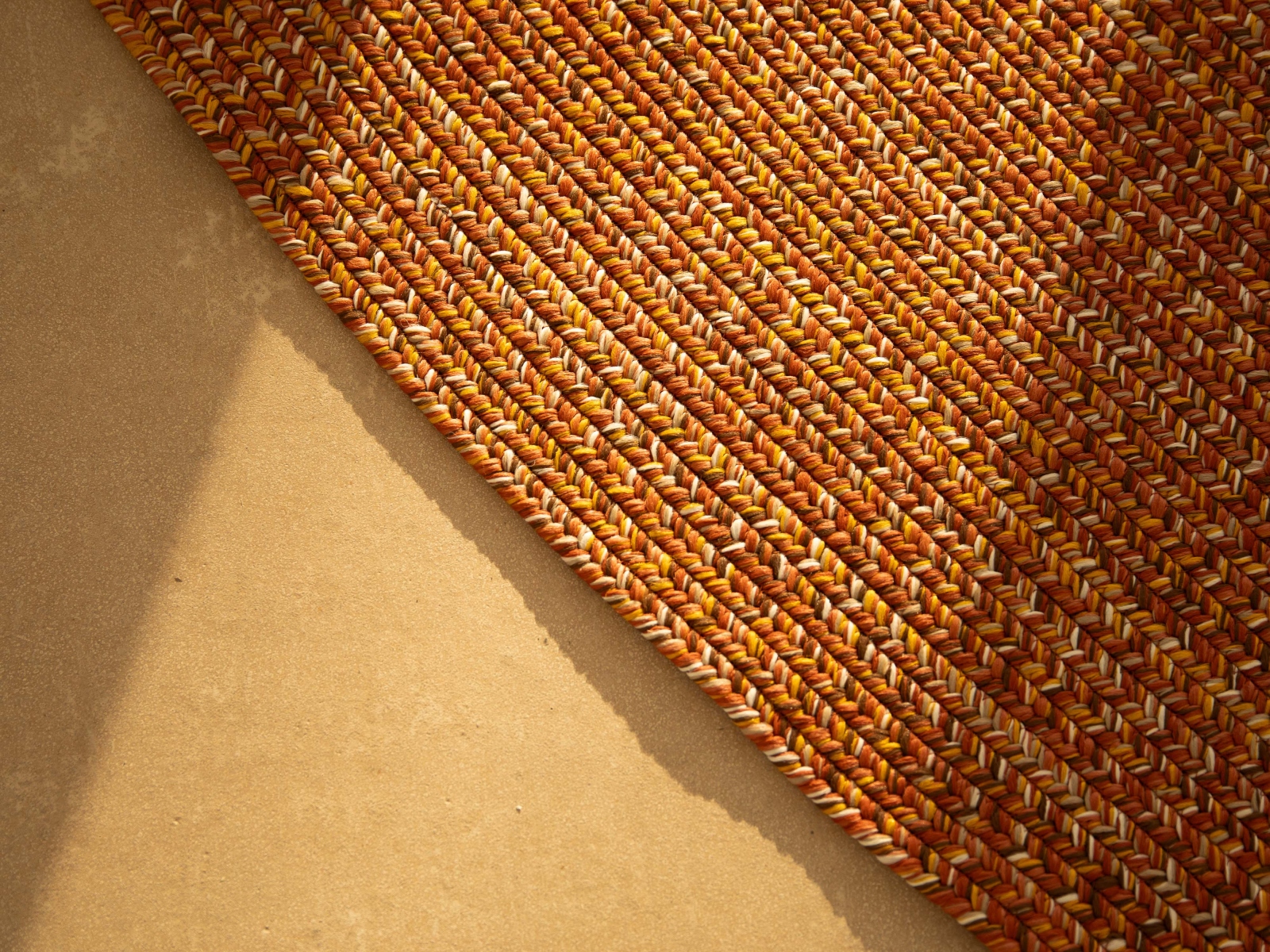 Creu Rug Round Indoor/Outdoor Synthetic Fiber Terracotta