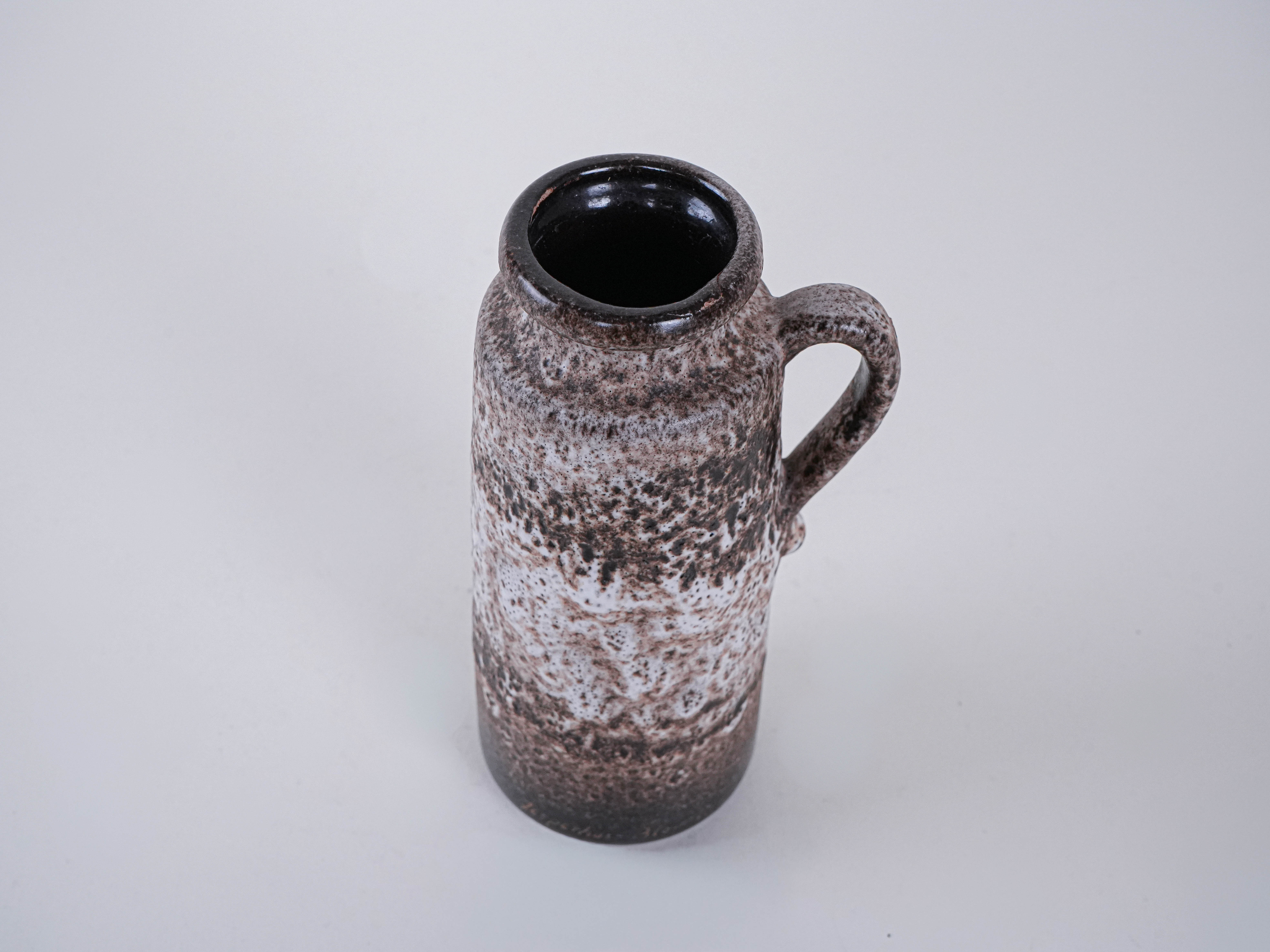 Keramikvase mit Henkel 1960er Jahre