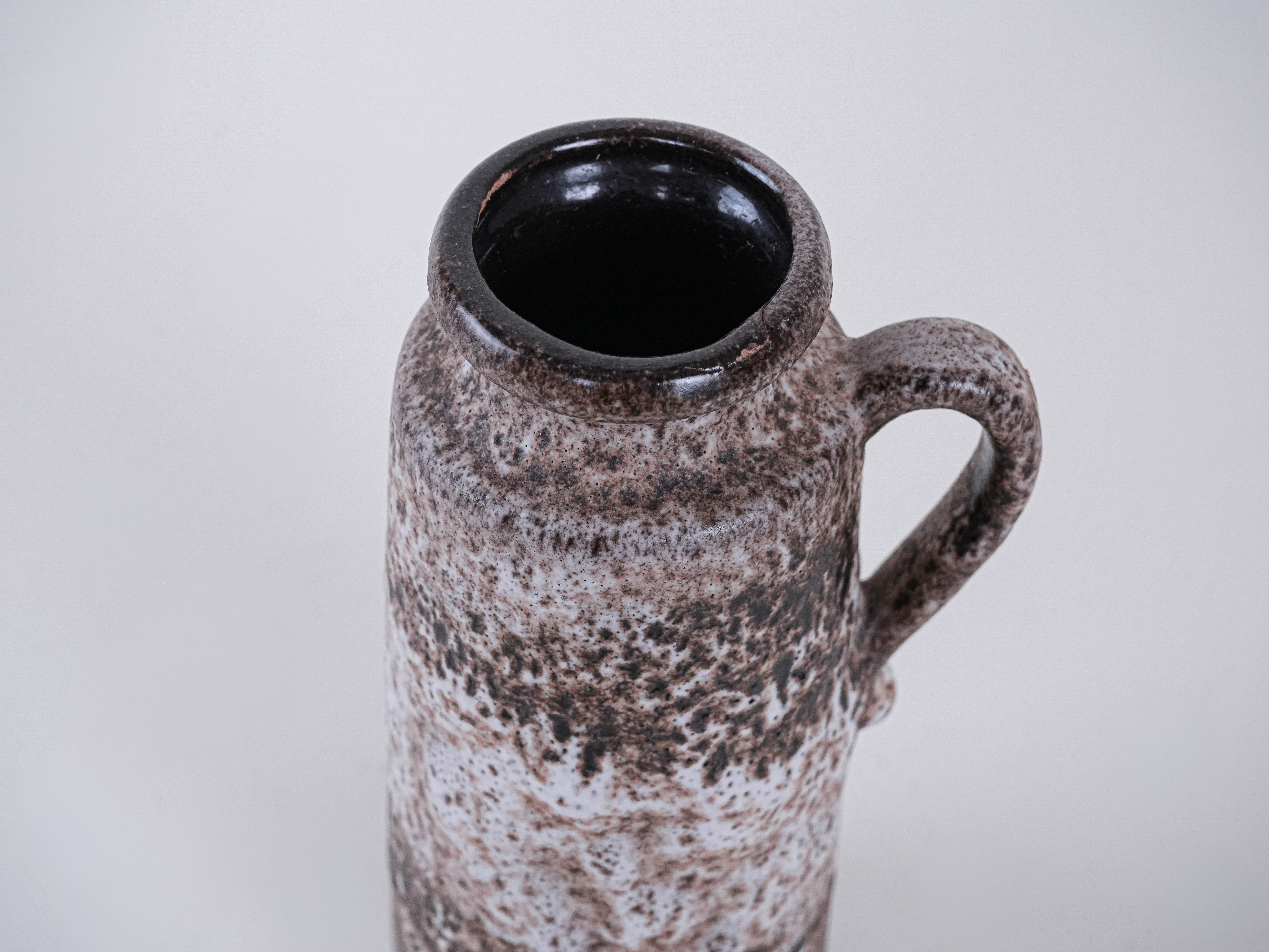 Keramikvase mit Henkel 1960er Jahre