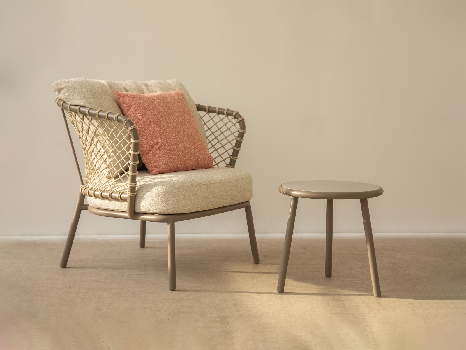 Roig Outdoor Beistelltisch Stein Beige