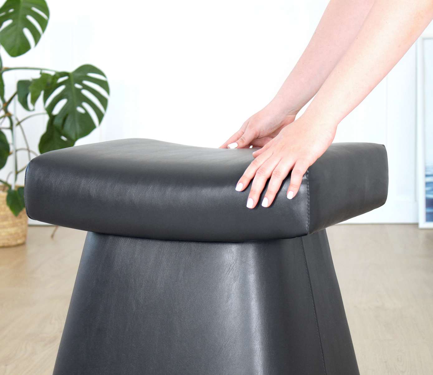 Dambert Stool Faux Leather Black