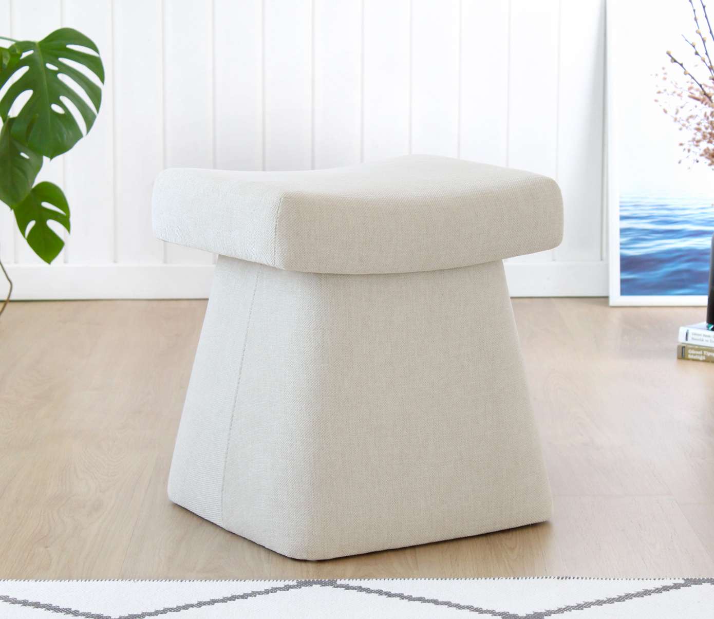 Gurrata Stool Cotton Cream