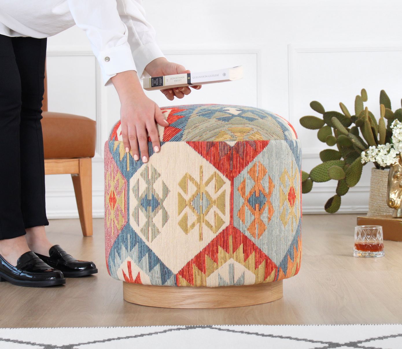 Ferruz Stool Cotton Linen Multicolored