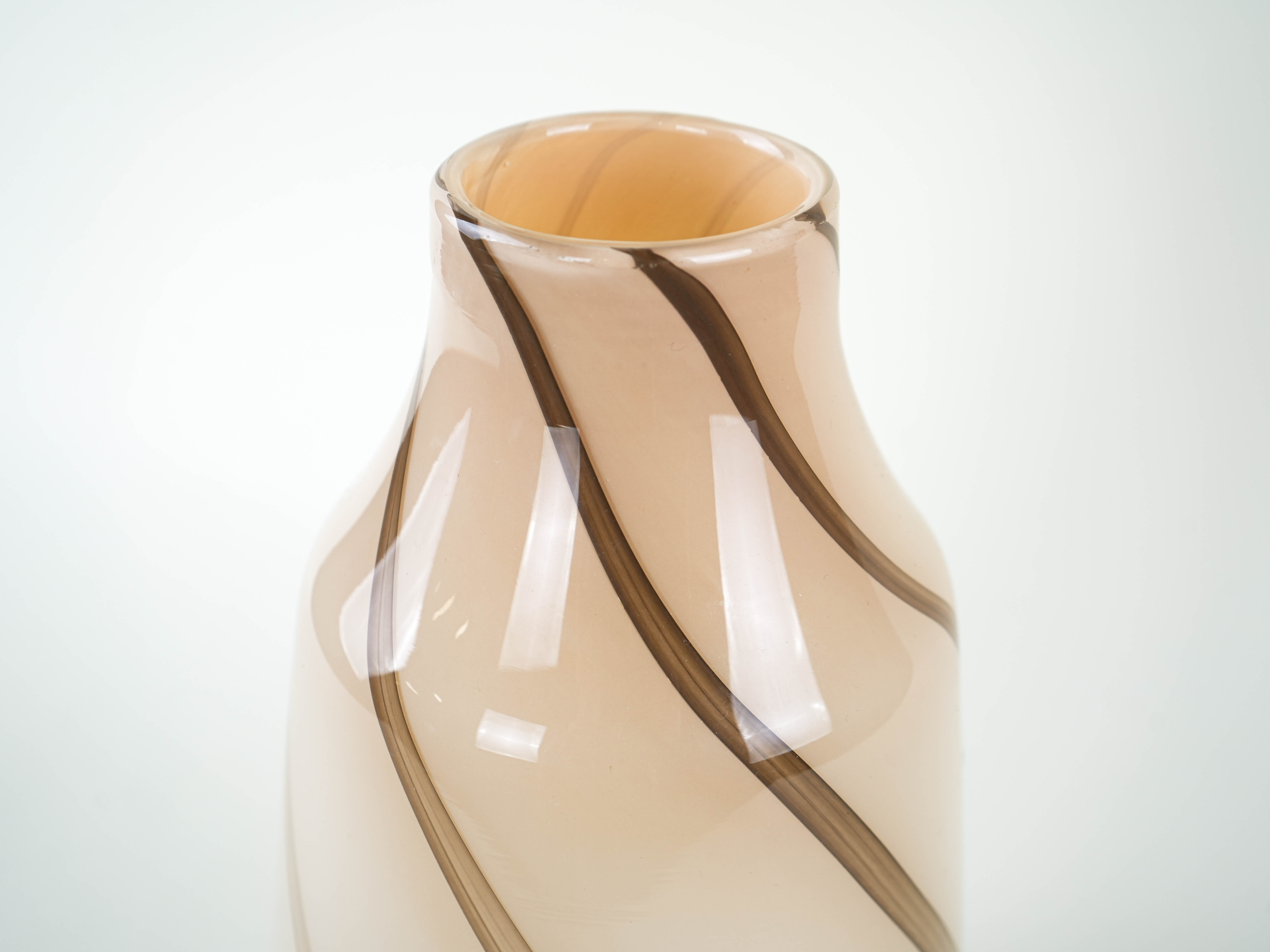 Glasvase Beige 1970er Jahre