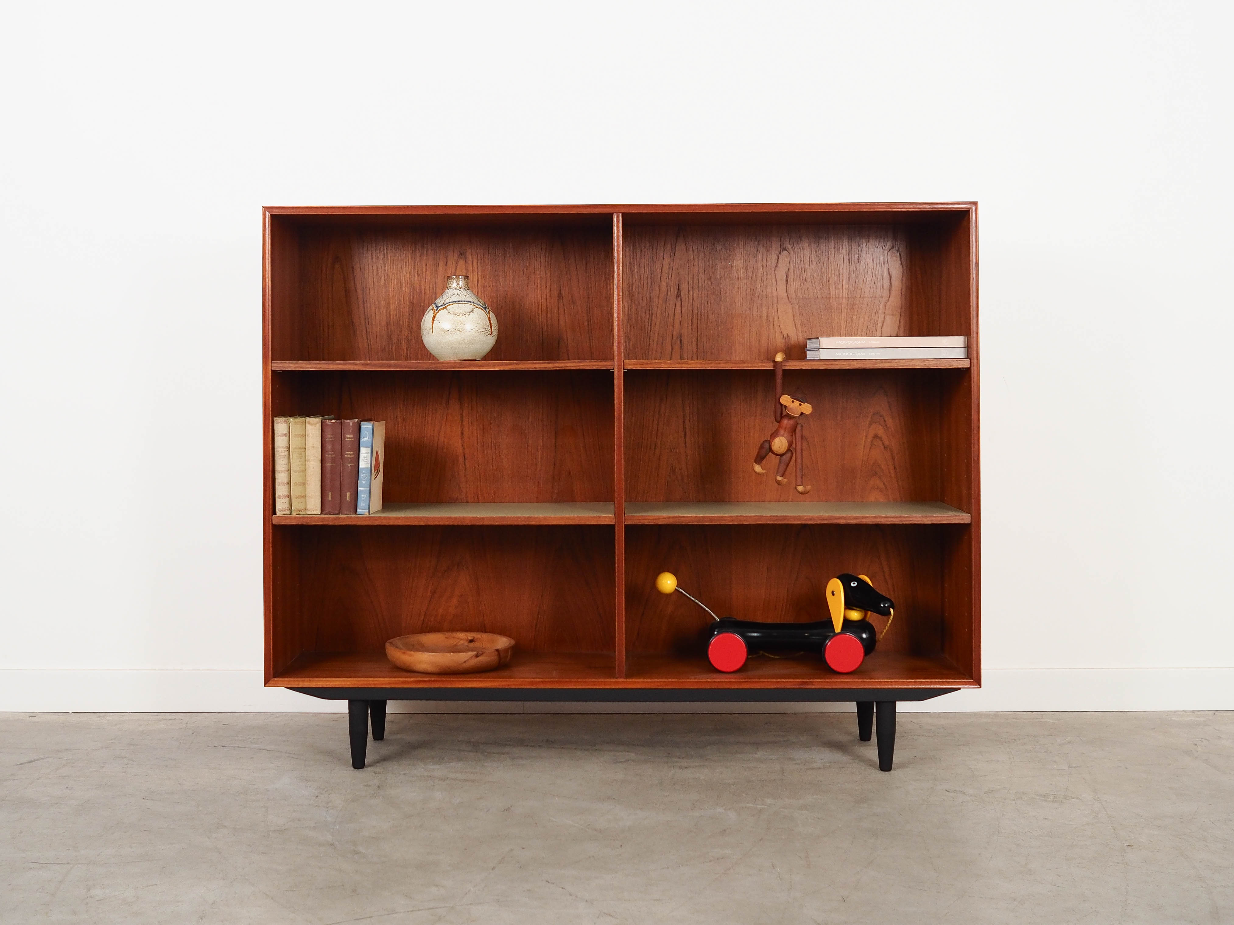 RT Furniture Bookshelf Teak Veneer 1970s