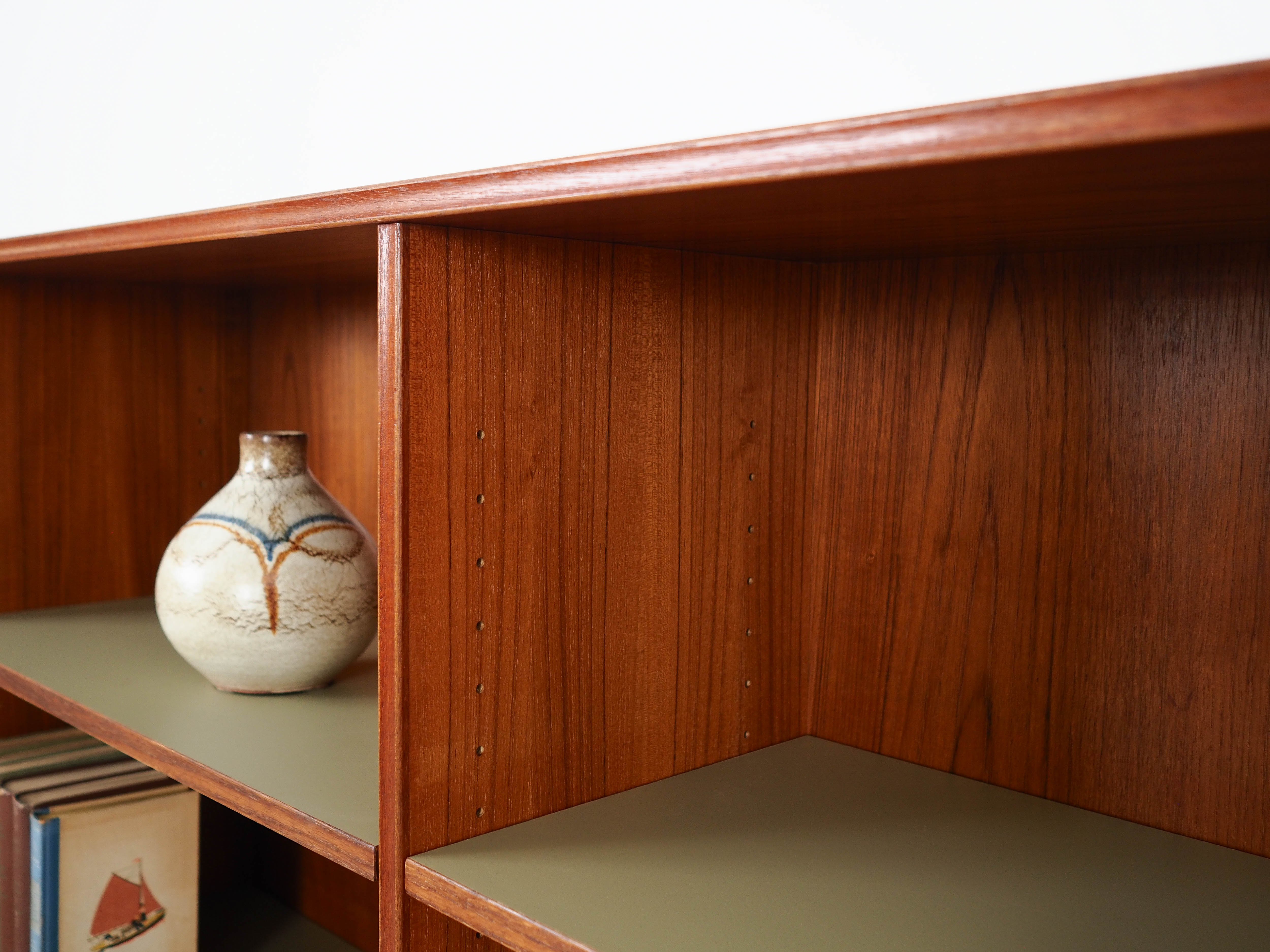 RT Furniture Bookshelf Teak Veneer 1970s