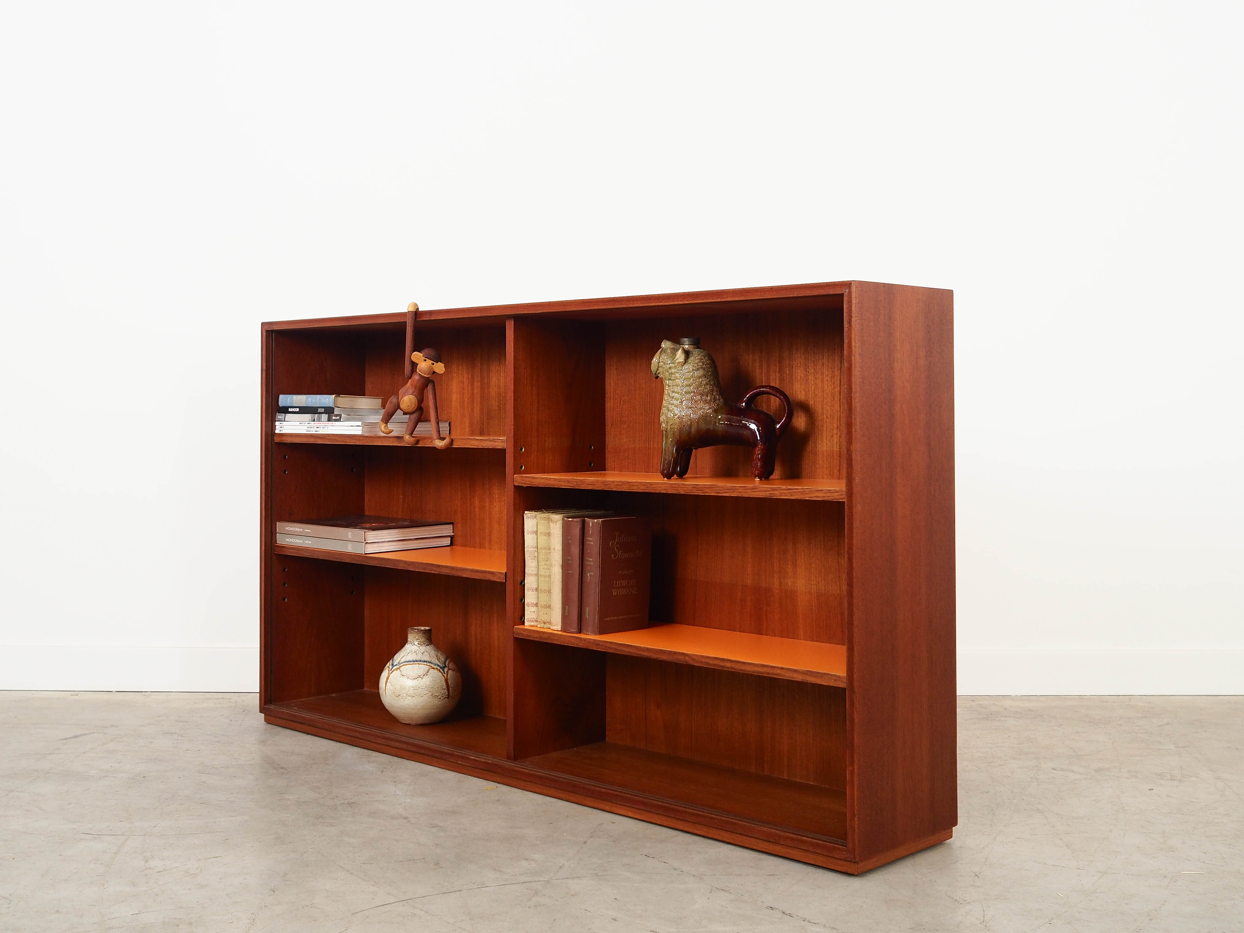 RT Furniture Bookshelf Teak Veneer 1970s