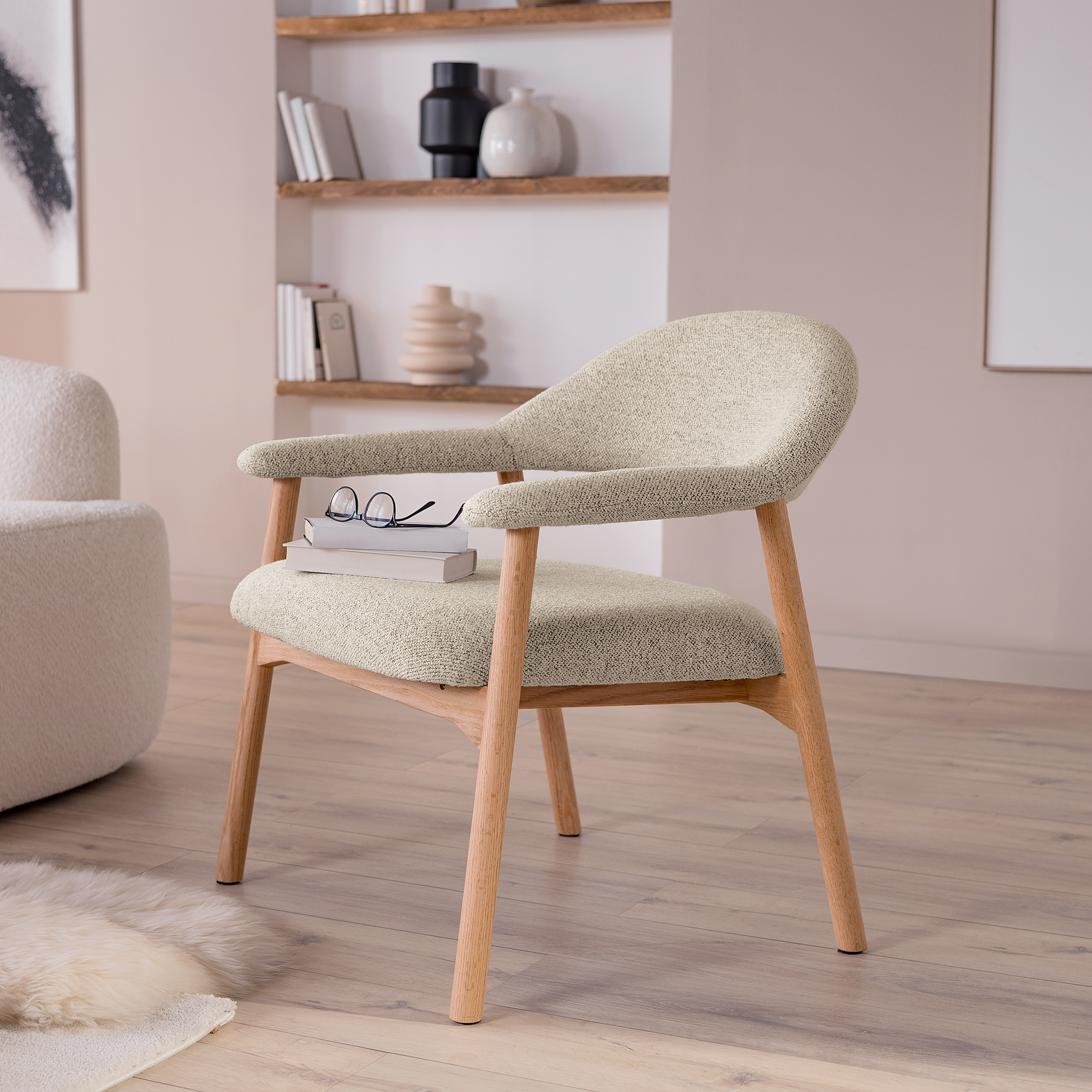 Mesita Lounge Chair Beige Bouclé Oak