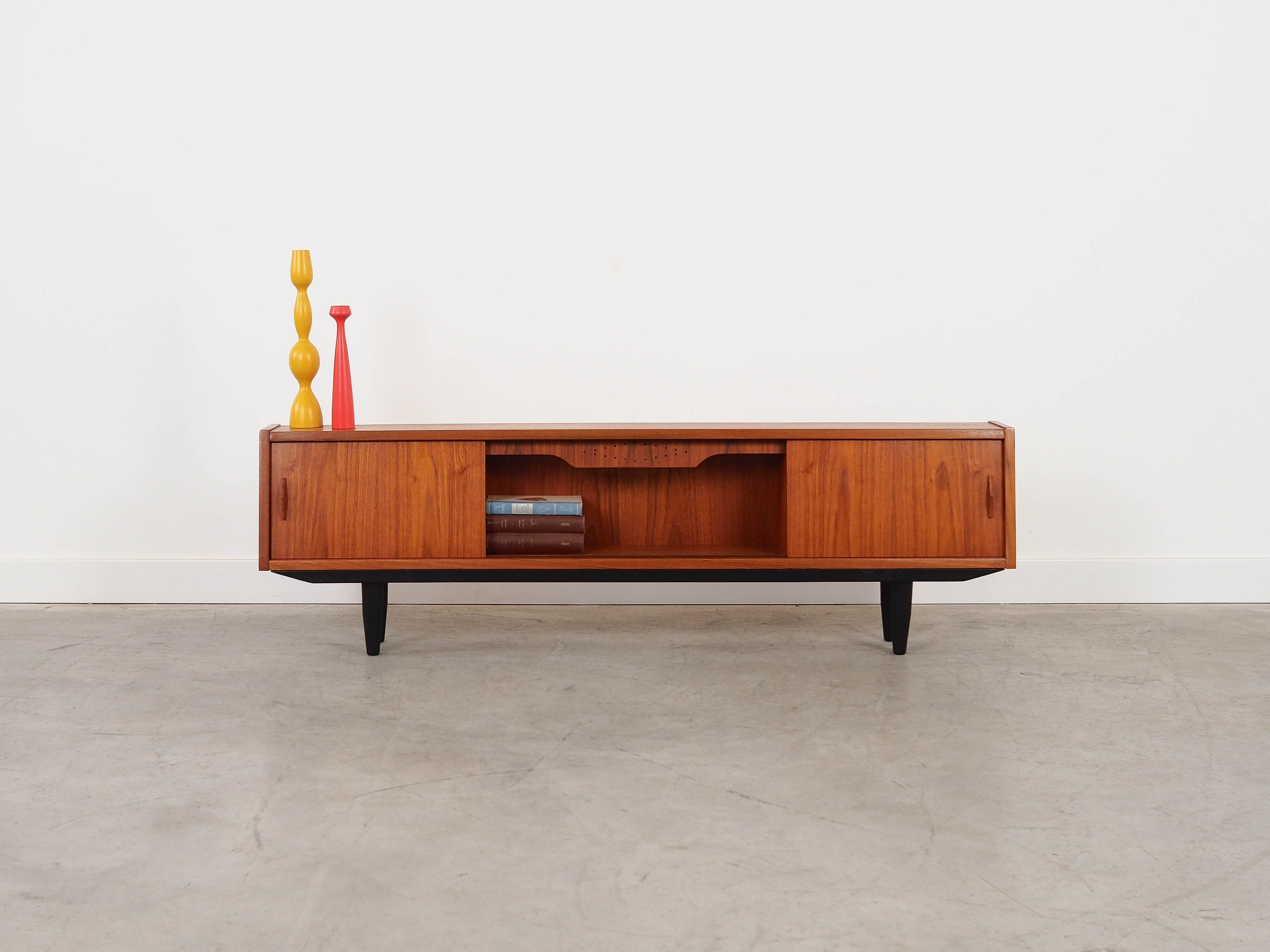 Vintage Teak-Schrank Braun 1970 Jahre