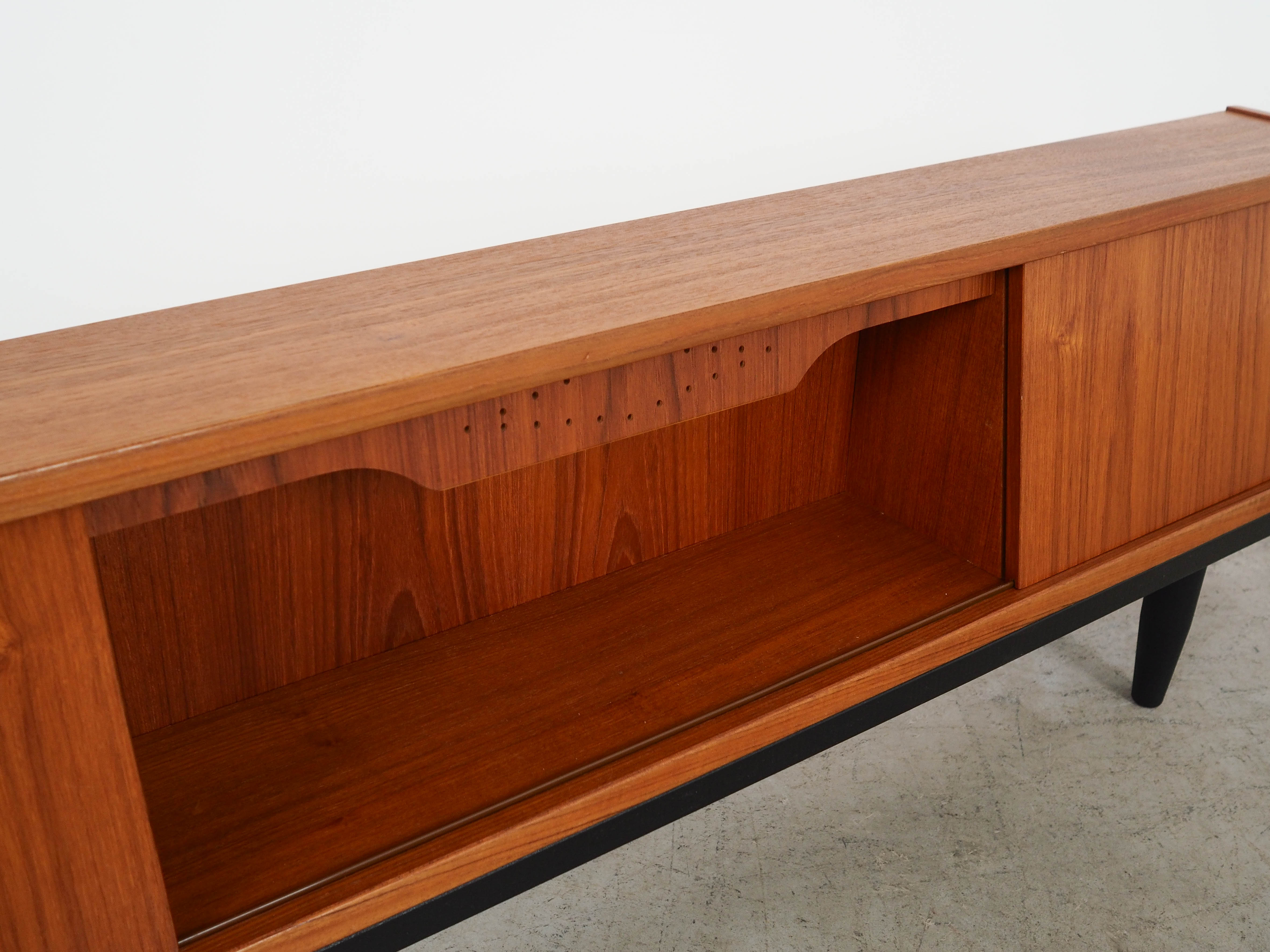 Vintage Teak-Schrank Braun 1970 Jahre