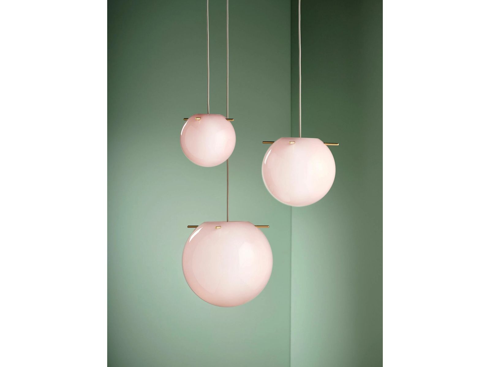 Pendant light Koi Ø32 Brass Opal Rose