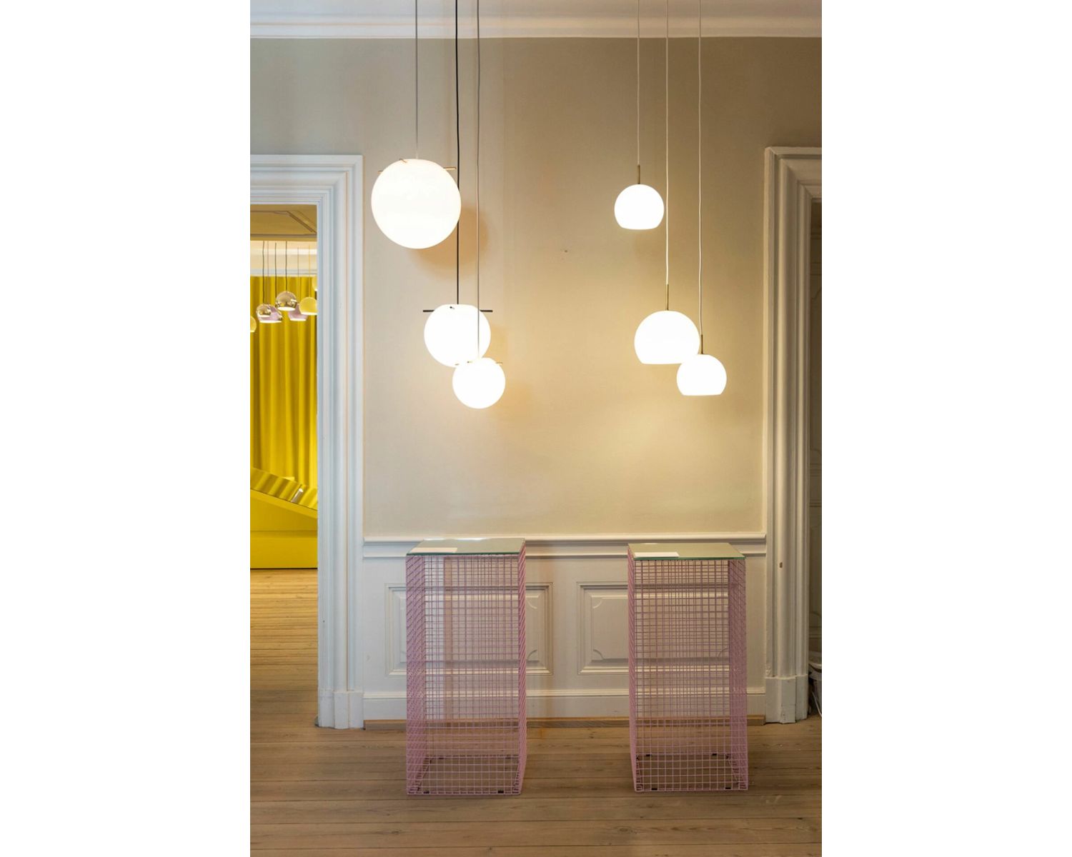 Pendant light Koi Ø19 Opal White Black