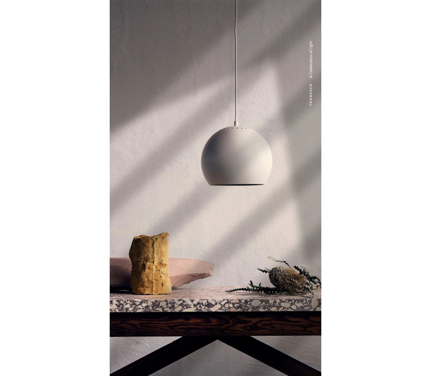 Pendant light Ball Ø40 Metal White