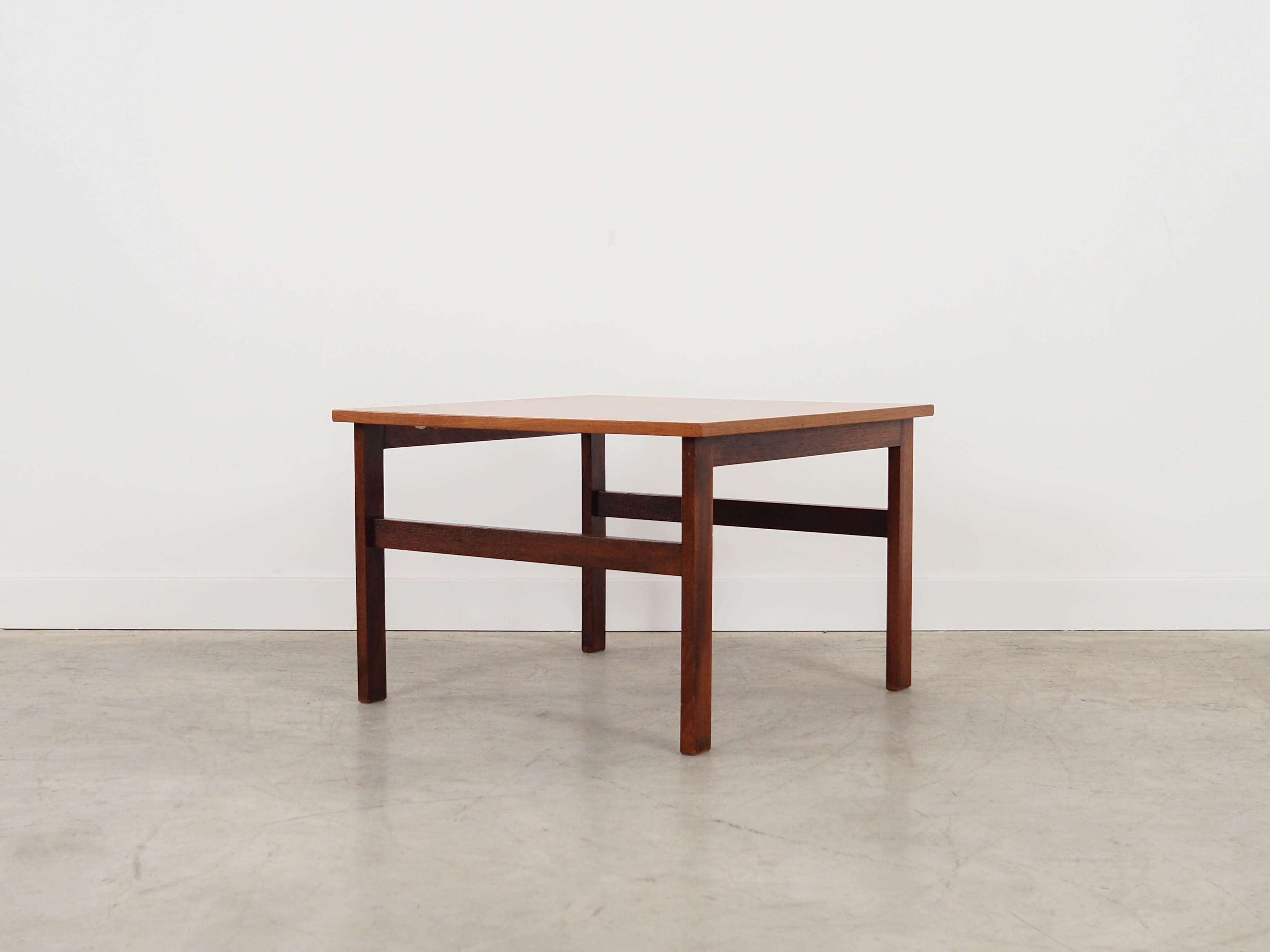 Coffee Table Mahogany Brown