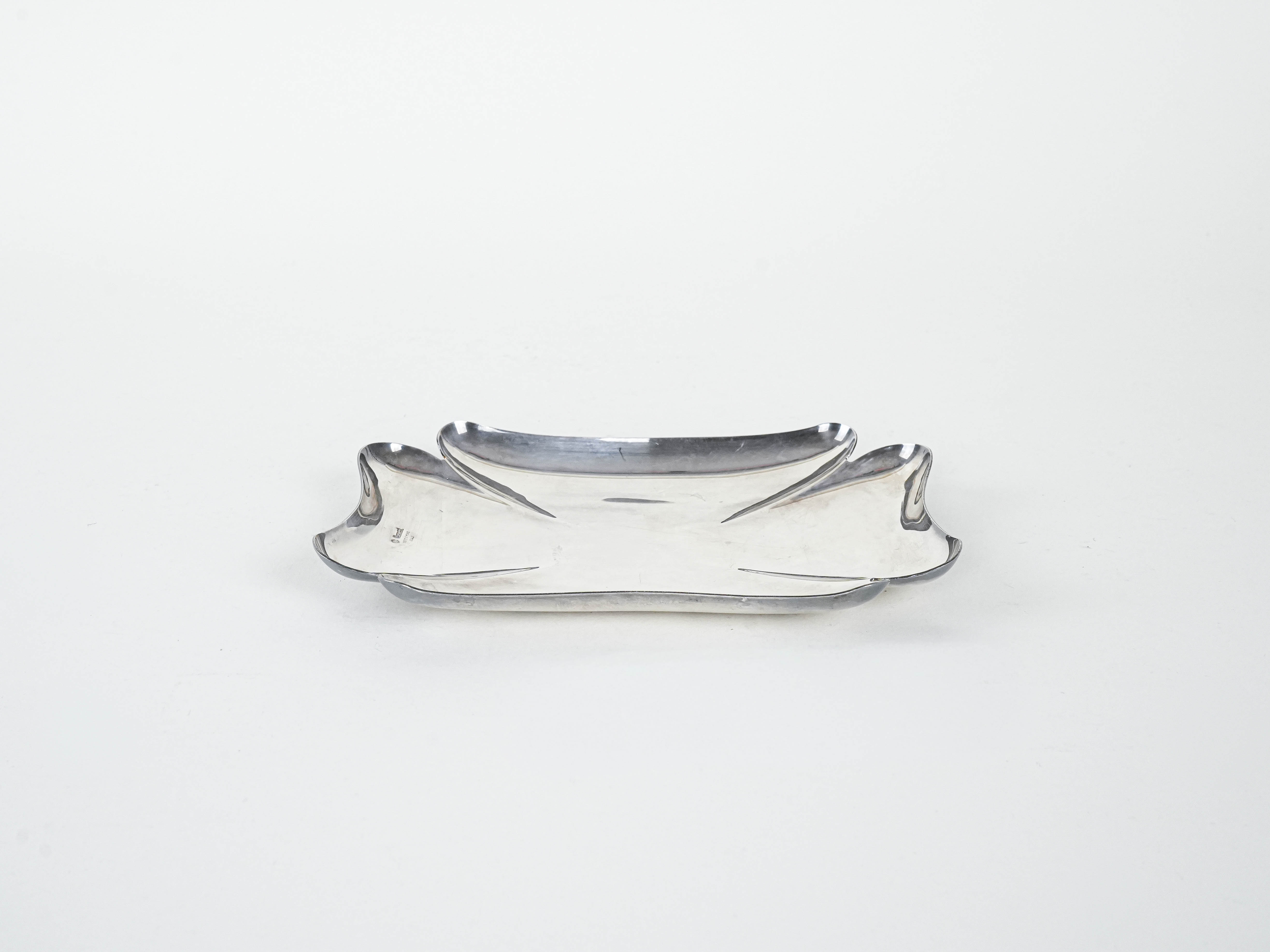 Metal tray silver