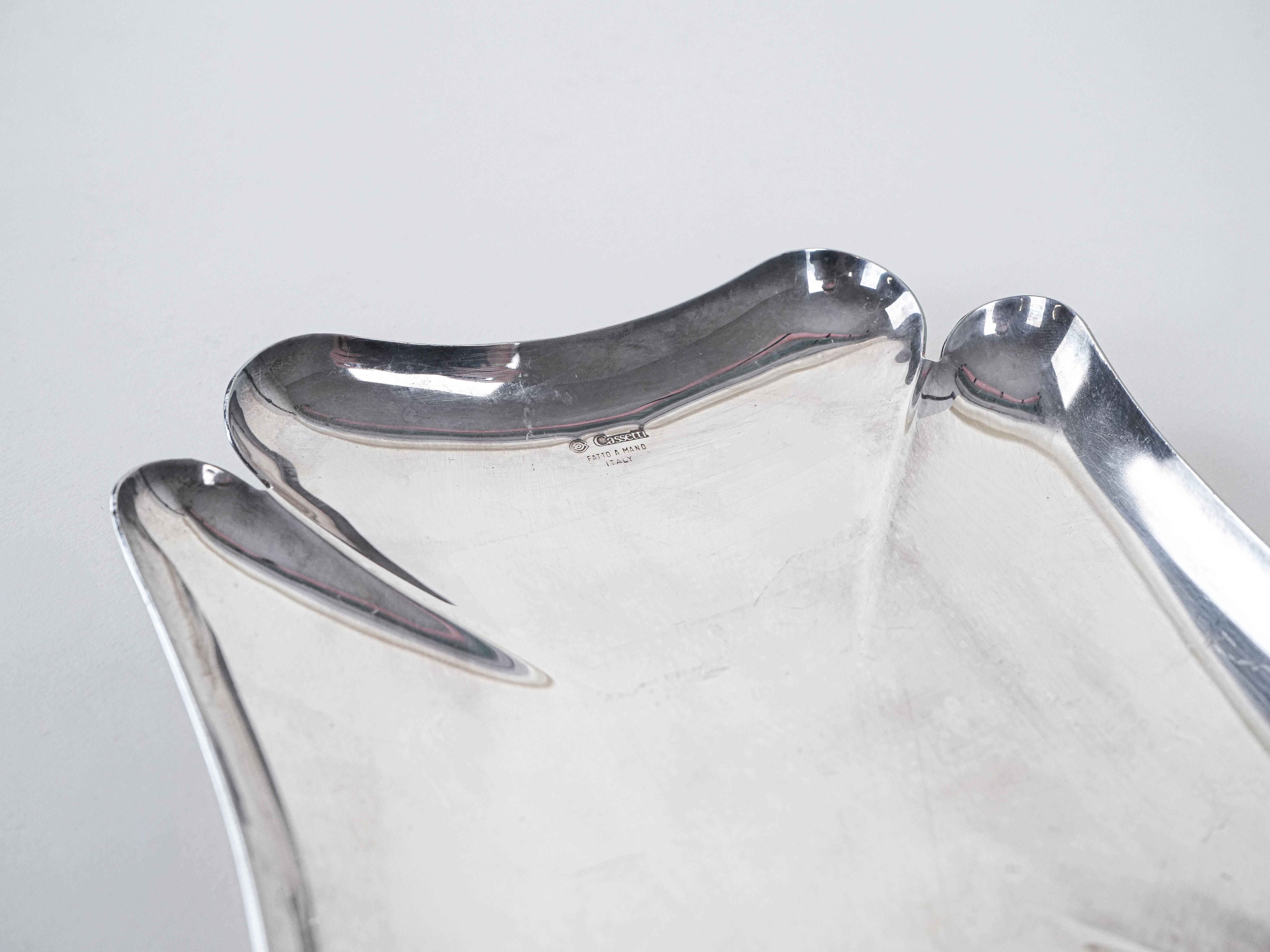 Metal tray silver