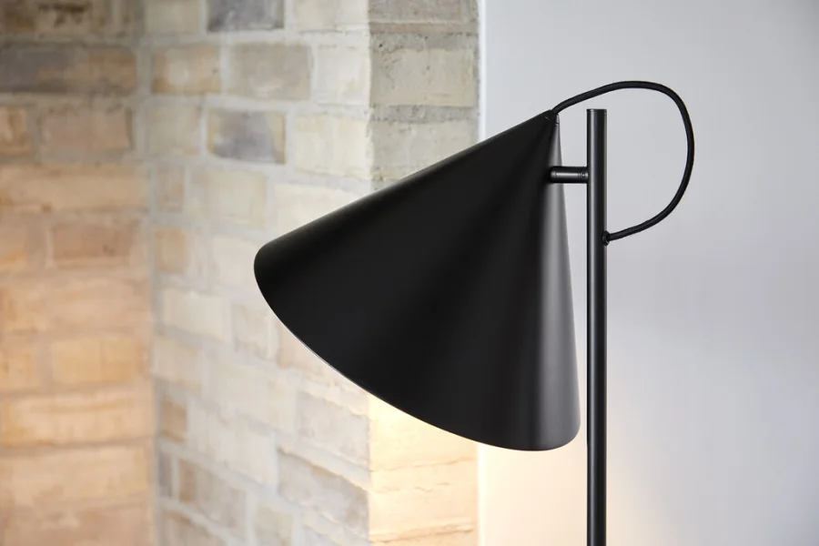 Benjamin Floor Lamp Black