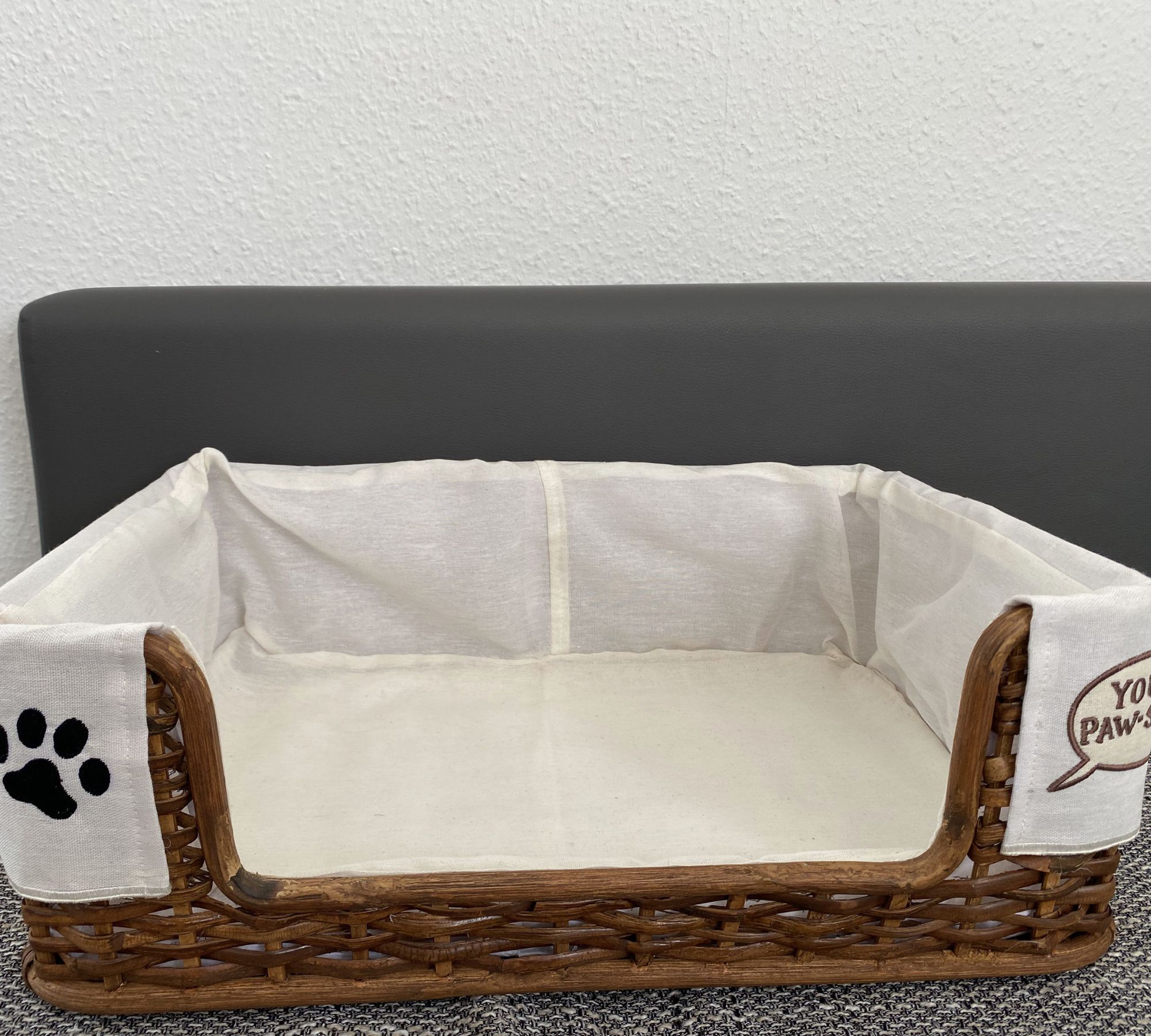 Hundebett Klein Rattan Braun