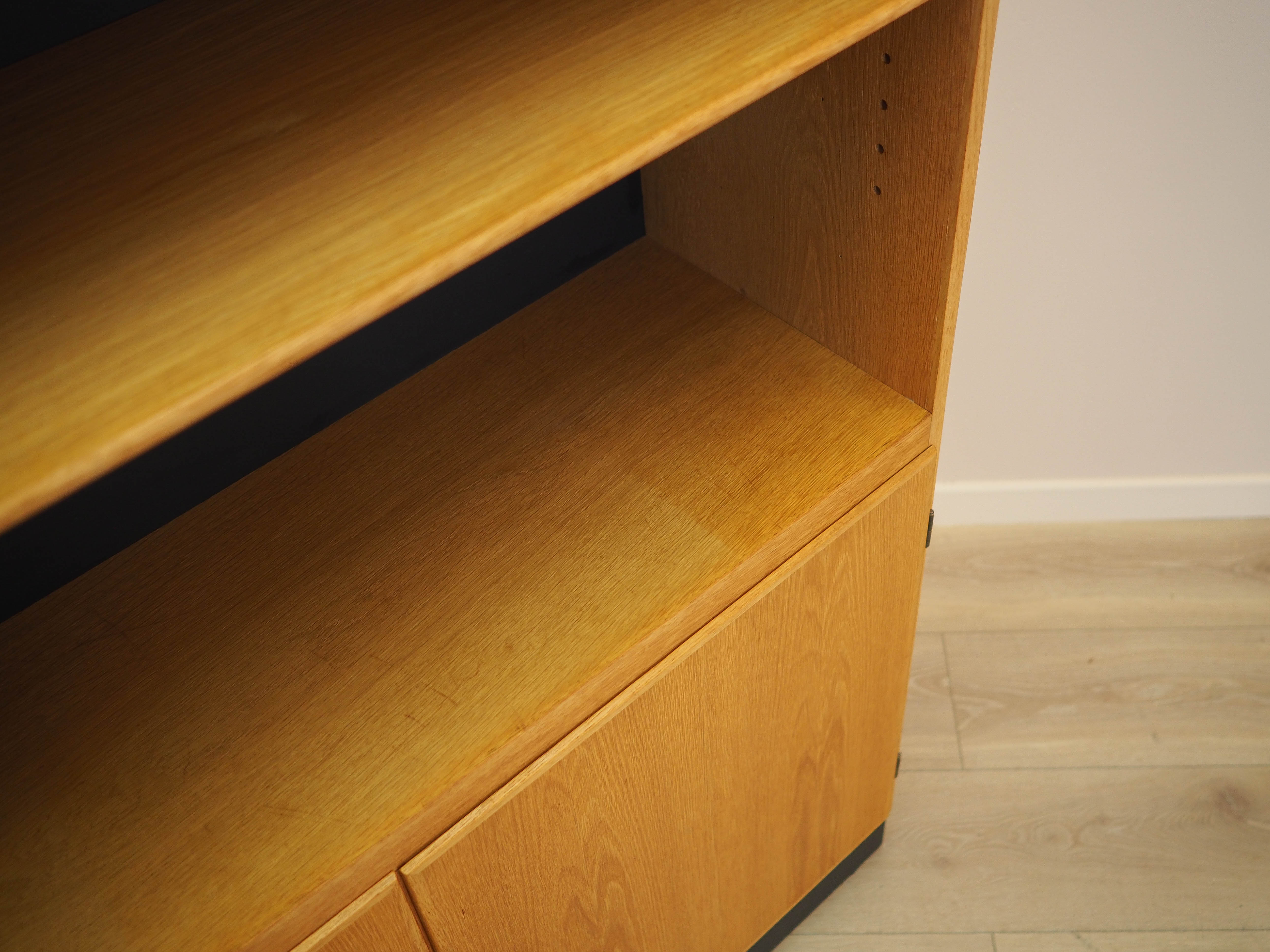 Bücherregal Eschenholz