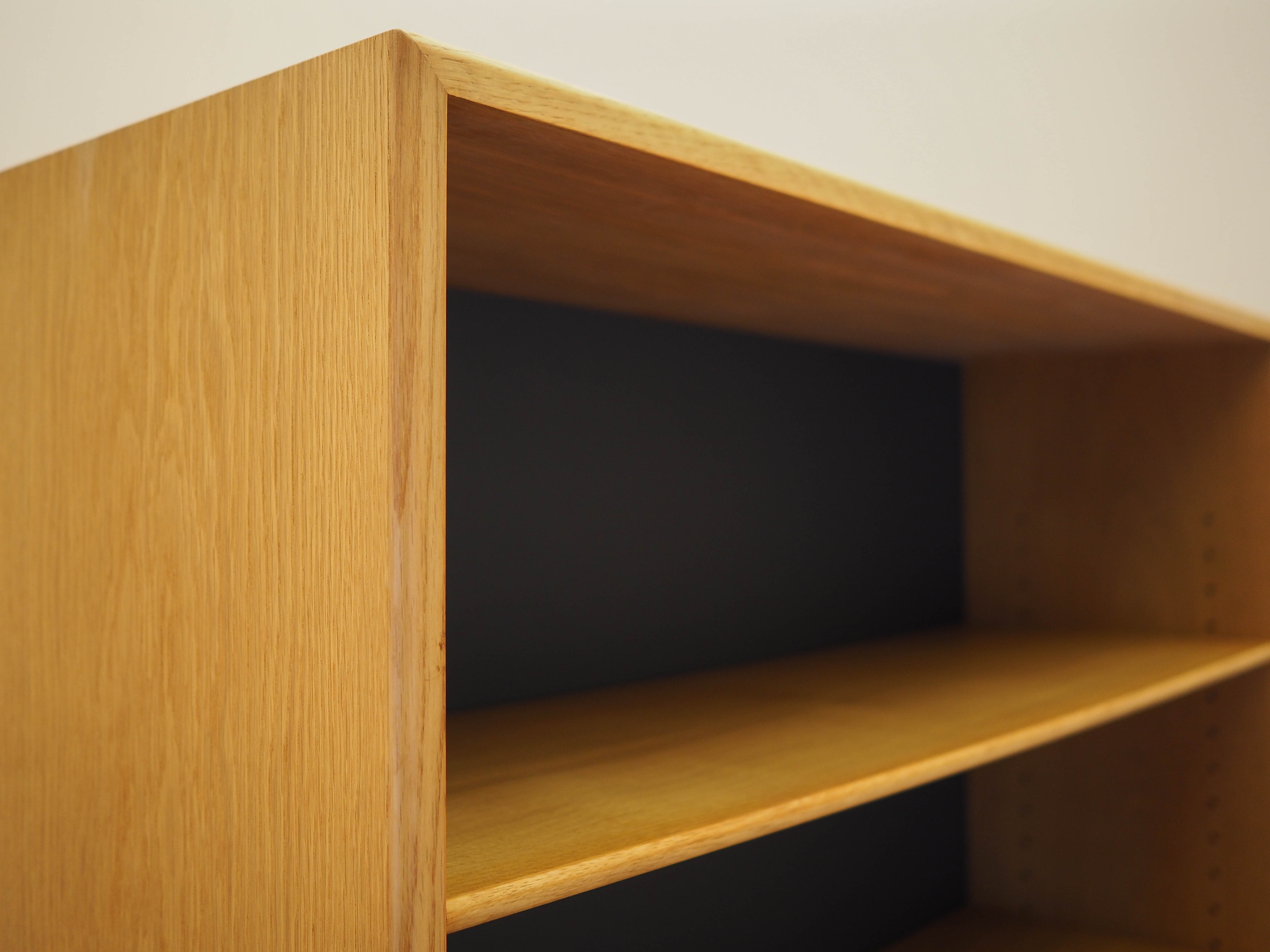 Bücherregal Eschenholz