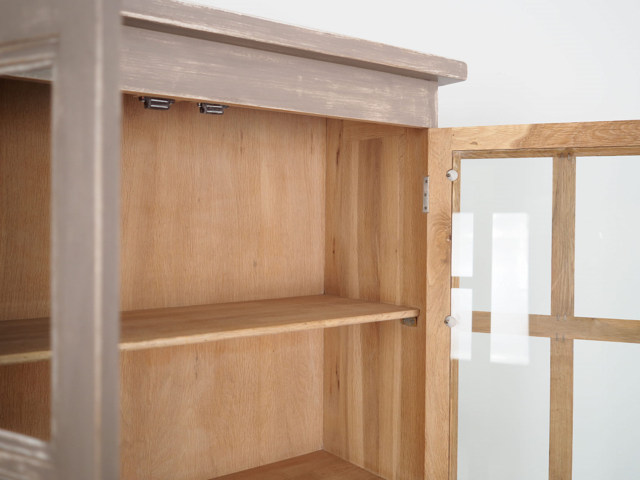 Display cabinet Oak 1980s