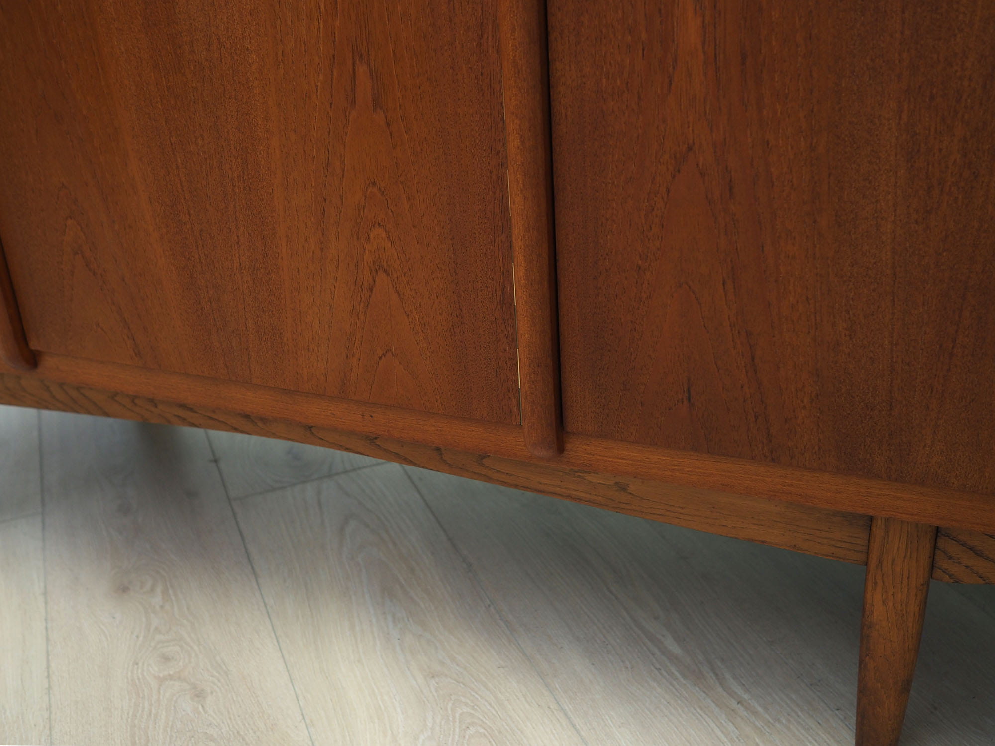 Vintage Highboard Teakholz Braun 1960er Jahre