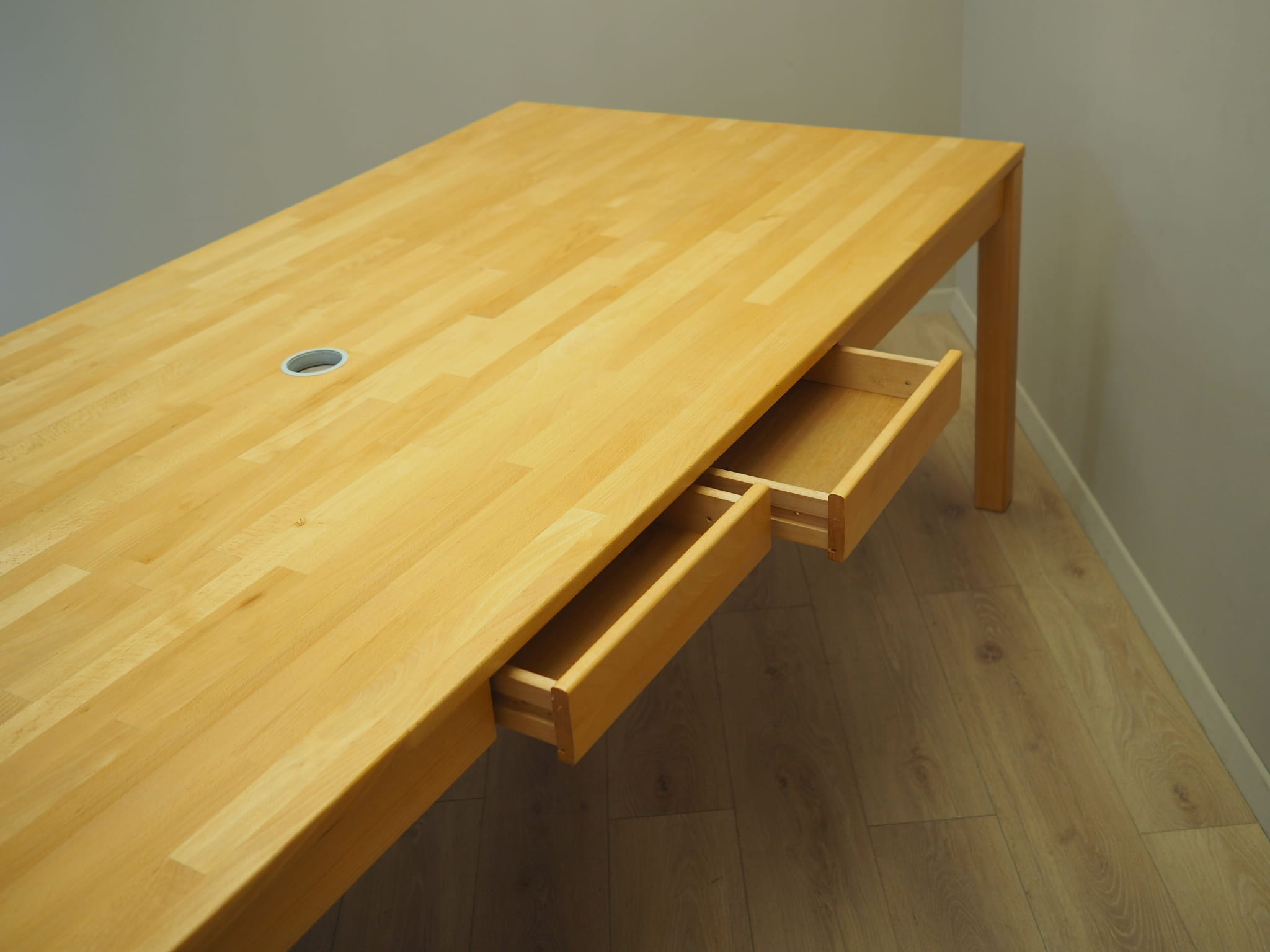 Vintage Schreibtisch Holz Beige 1980er Jahre 