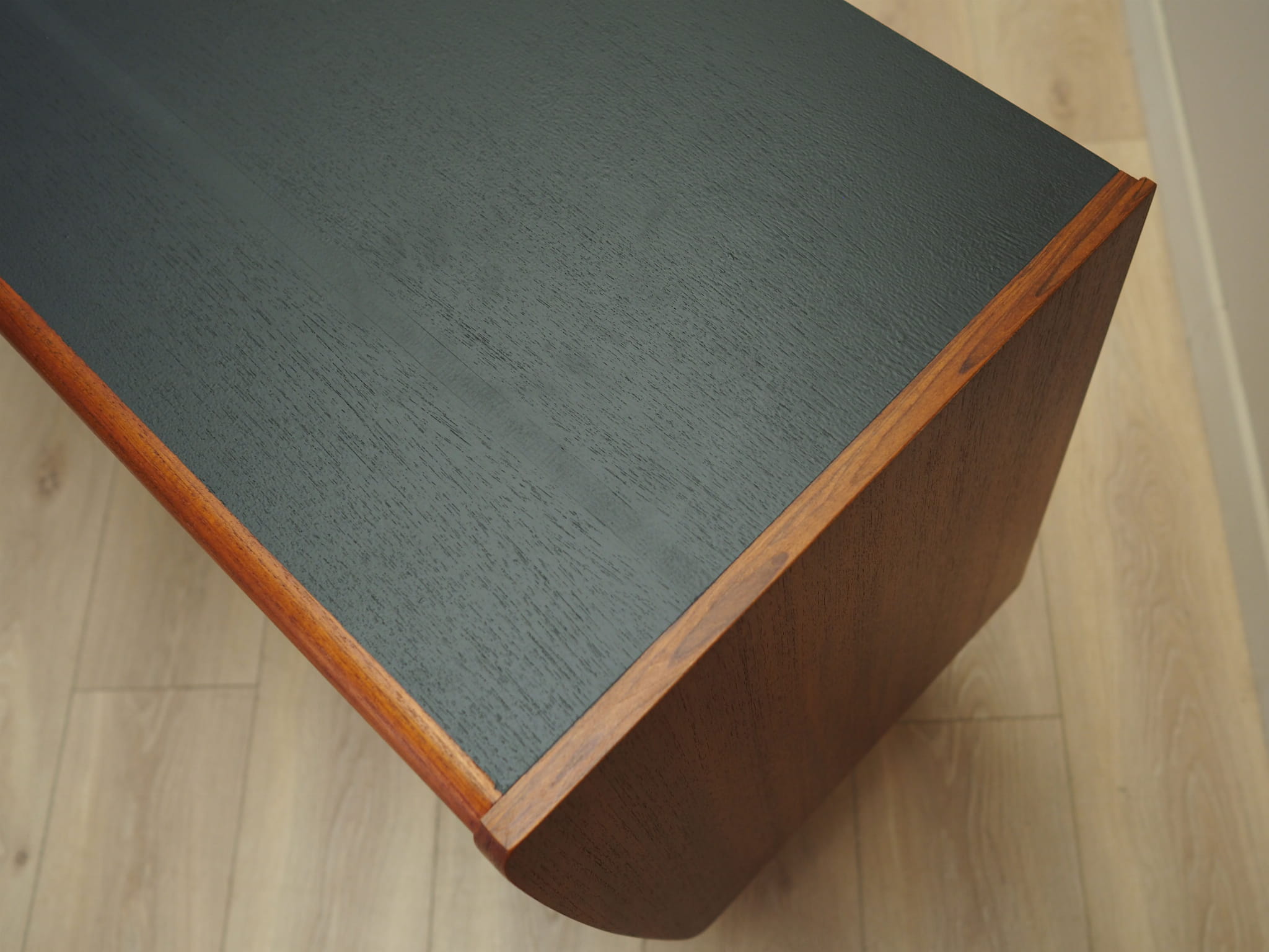 Vintage Sideboard Teakholz Braun 1970er Jahre