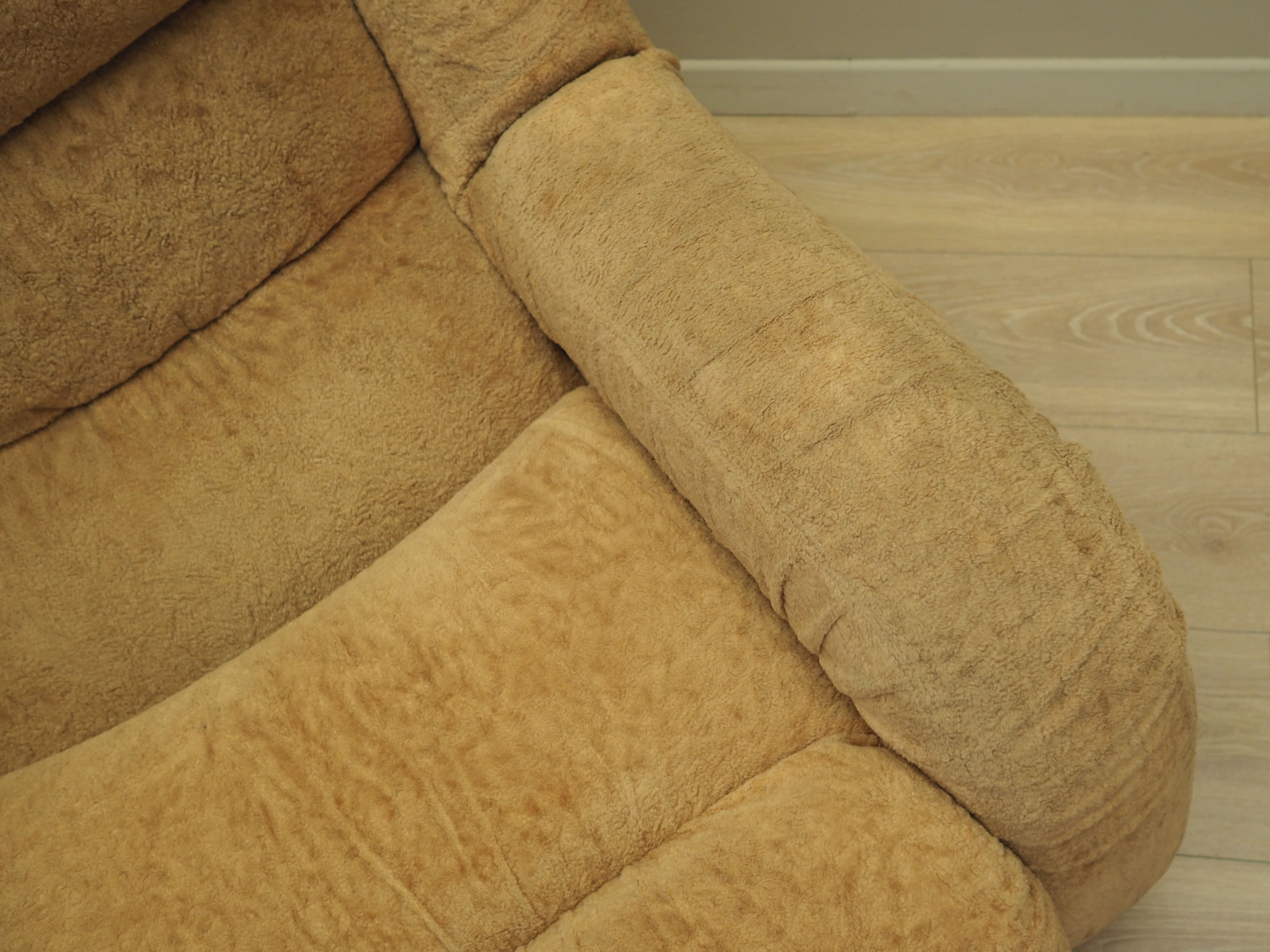 Poltrona beige anni '60