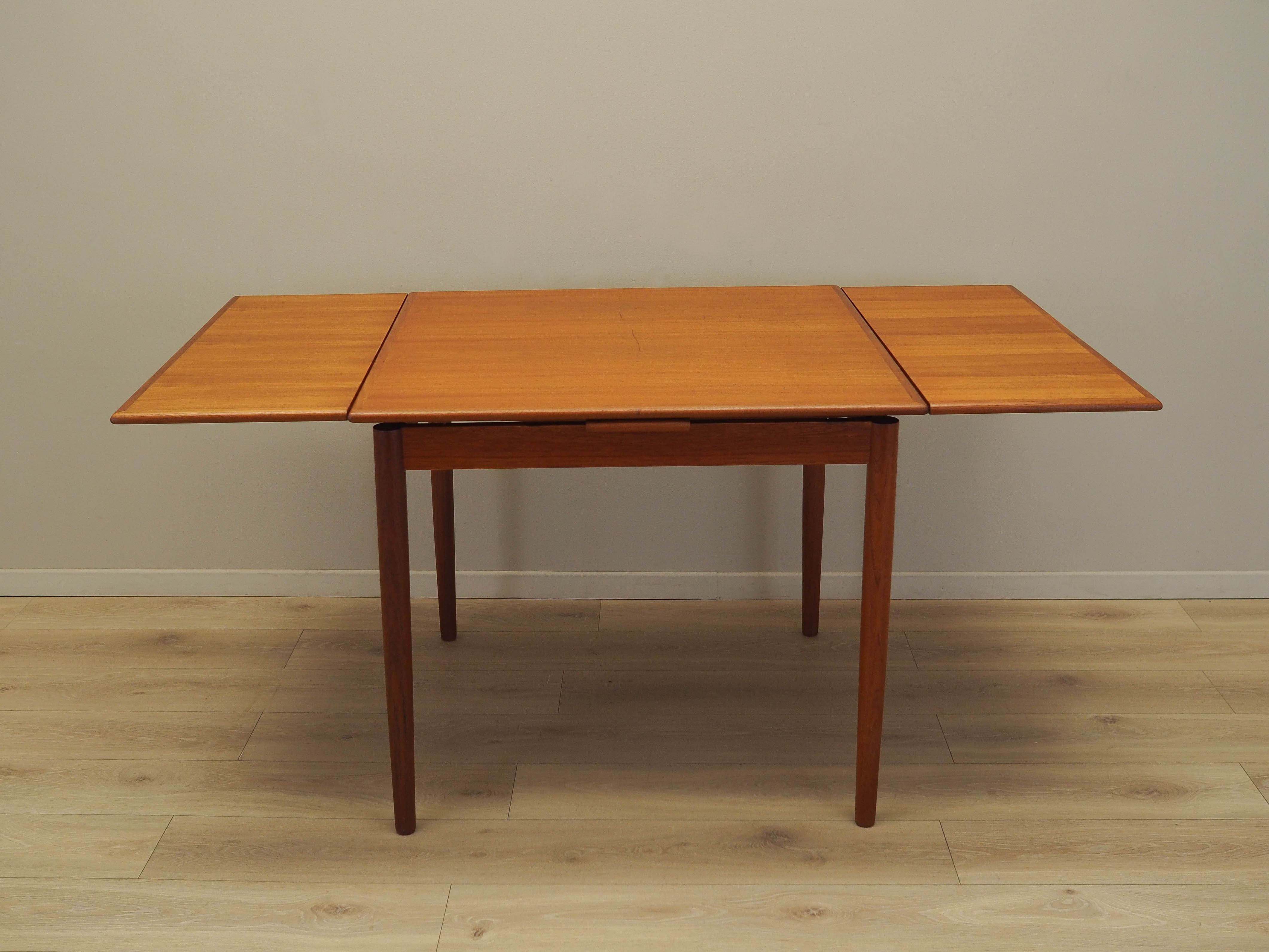 Tavolo in teak anni '70 marrone