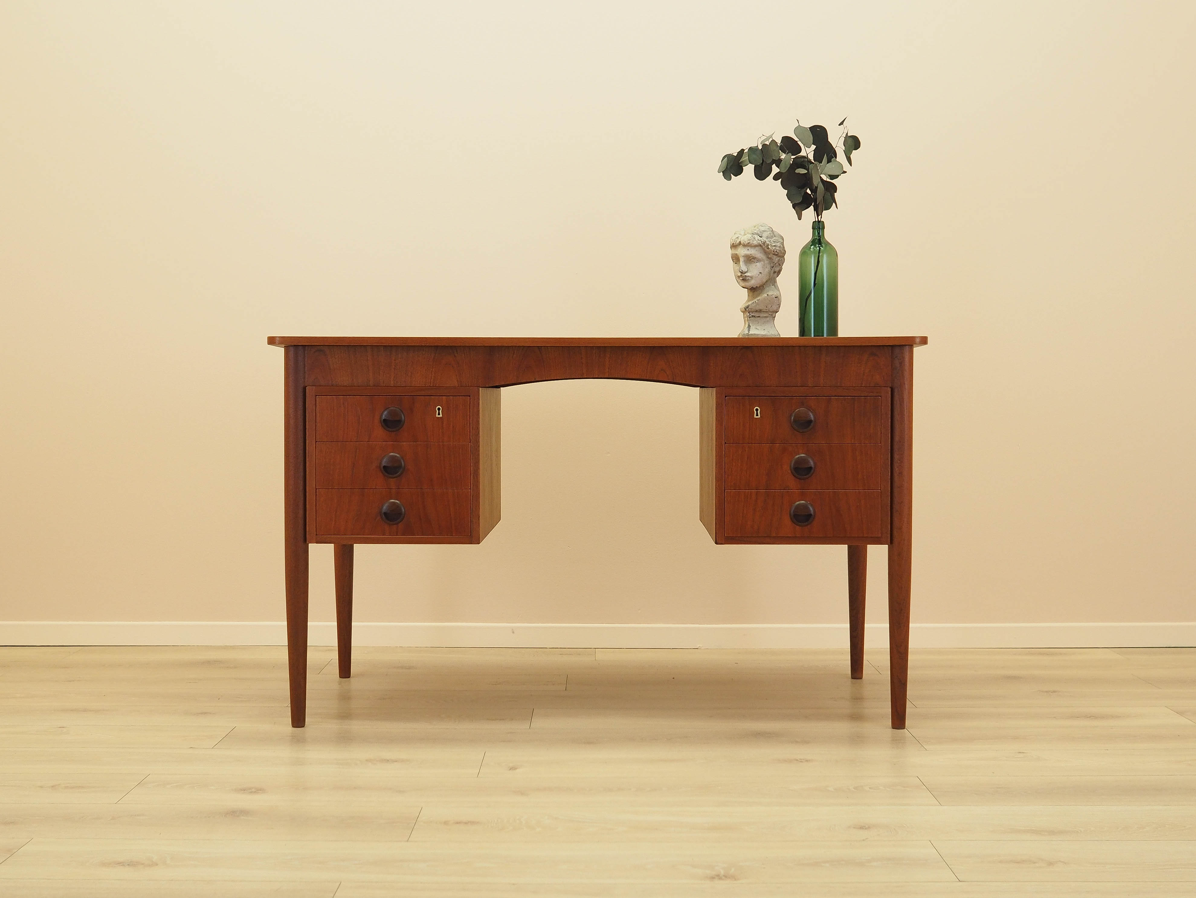Teak-Schreibtisch 1970er Jahre