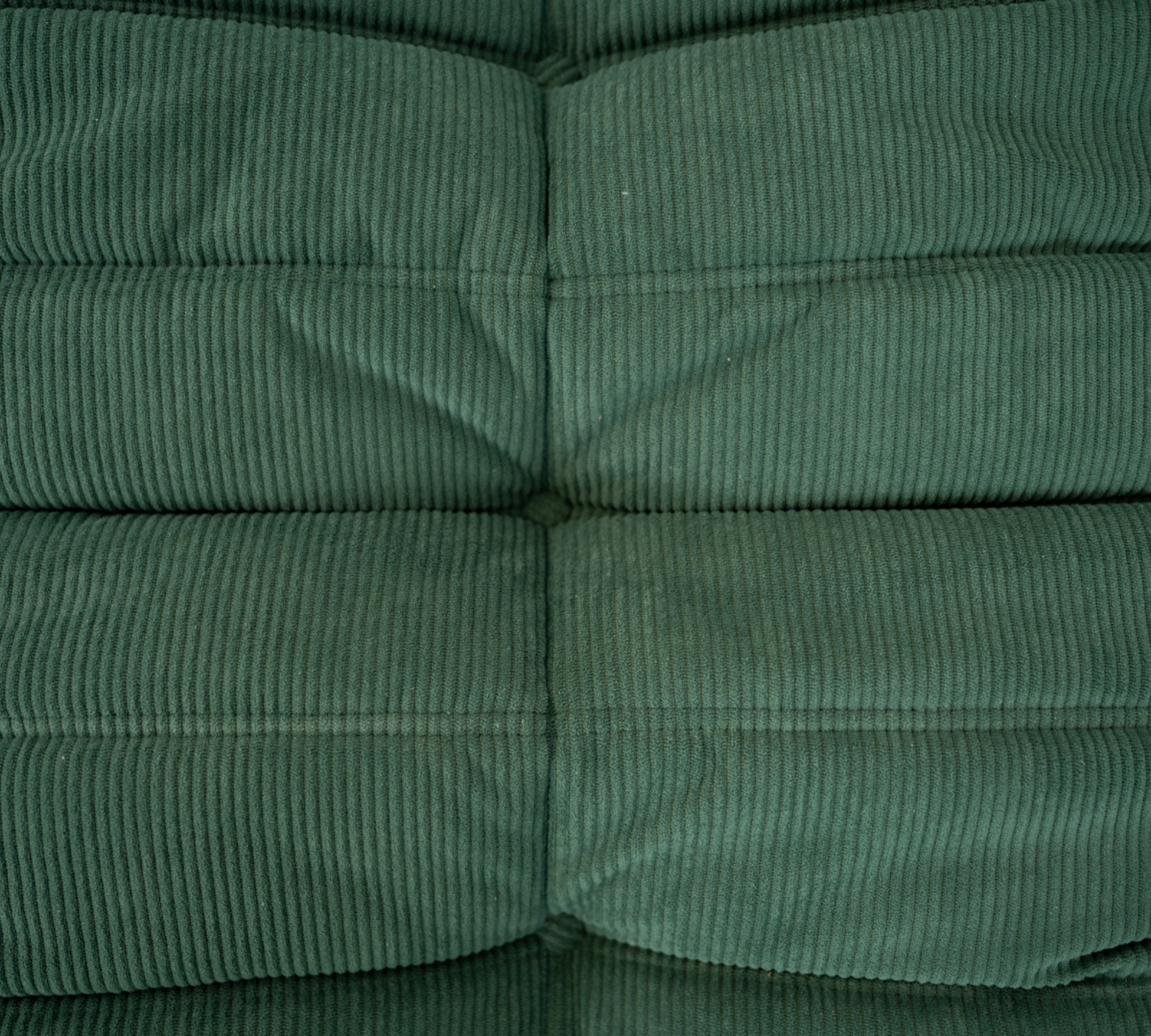 Togo Ottoman Cord Tannengrün