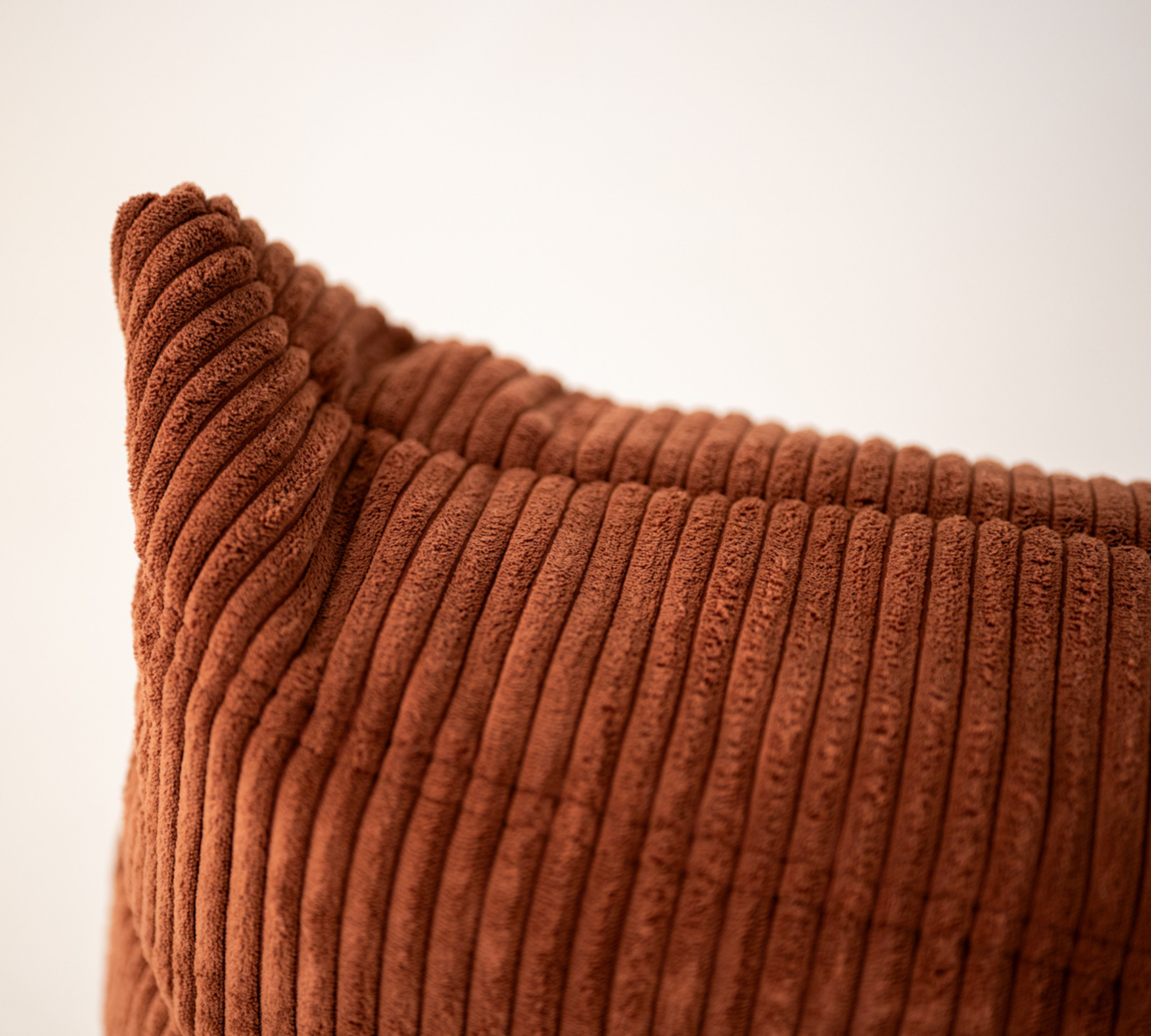 Togo Sofa 3-Sitzer Cord Umber